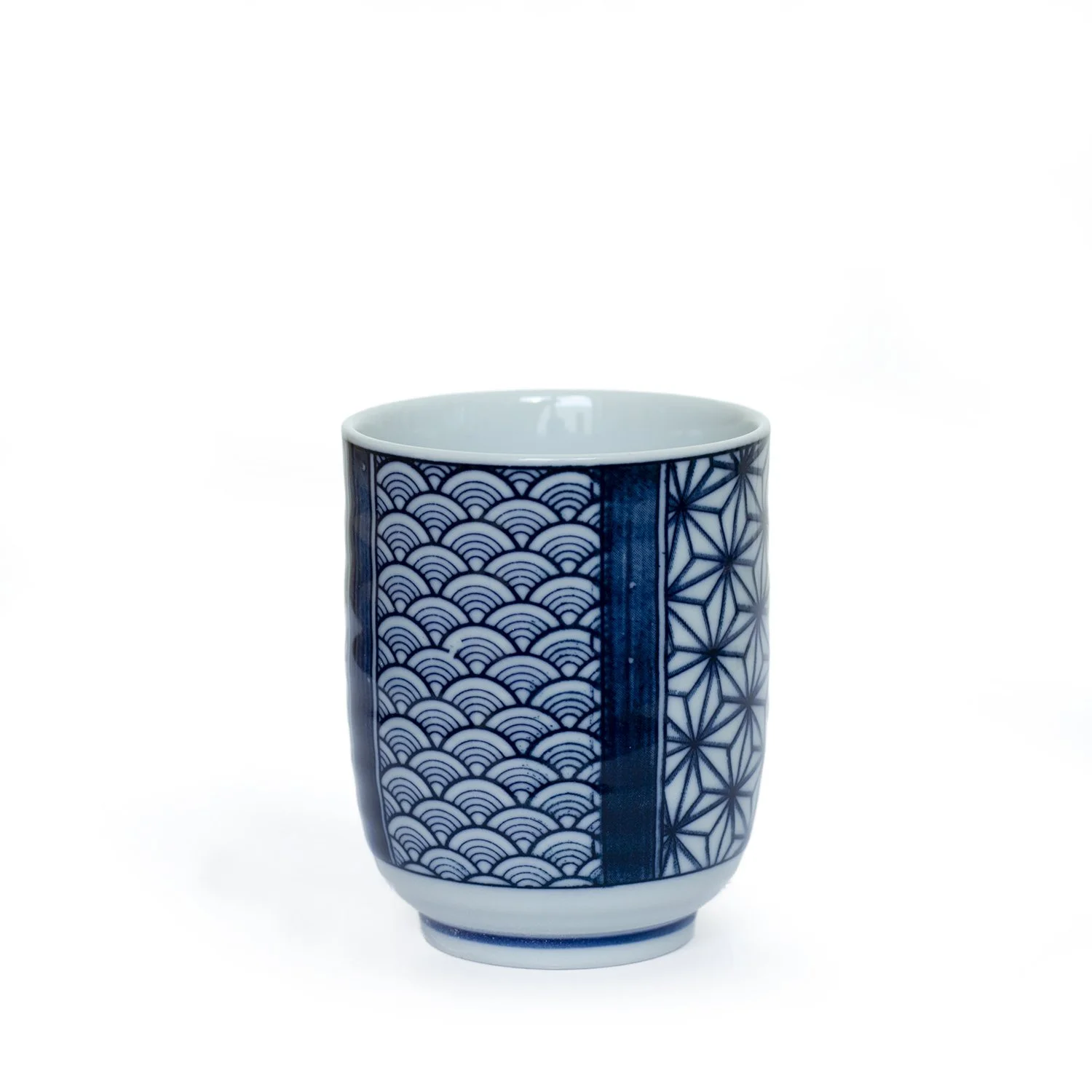 Japan The Wave Yunomi Sencha Tasse 03 - Wellen.jpg