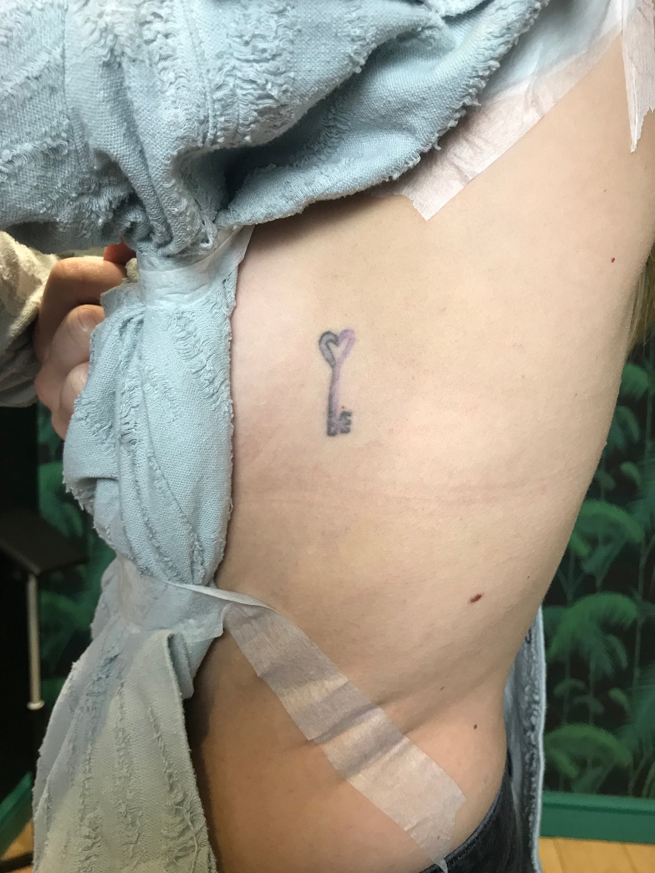 What to Do if Saniderm Is Stuck to Your Tattoo  AuthorityTattoo