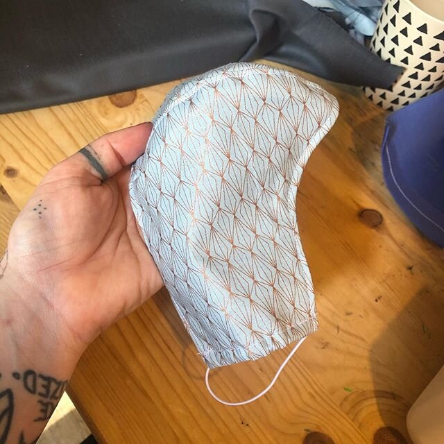 I&rsquo;m currently making double layer cotton face masks with disposable filter pockets - I would like to do this to donate them to people that might need them. In my profile is a link to a post I&rsquo;ve made about them so I can share my research 