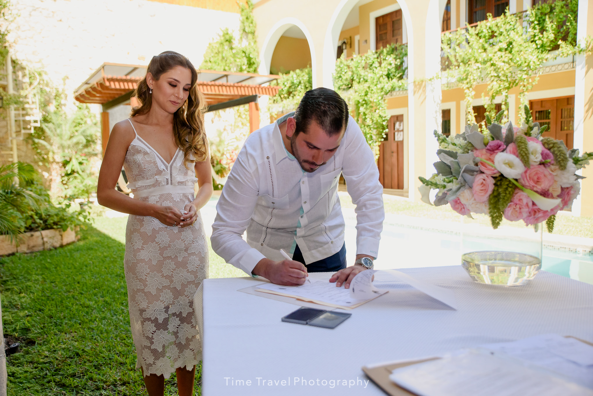 TIMETRAVEL_FOTOGRAFIA_DE_BODA_YUCATAN_DESTINATION_CARO_Y_ALVARO_HOTEL_BOUTIQUE_MANSION_LAVANDA_WEDDING.jpg