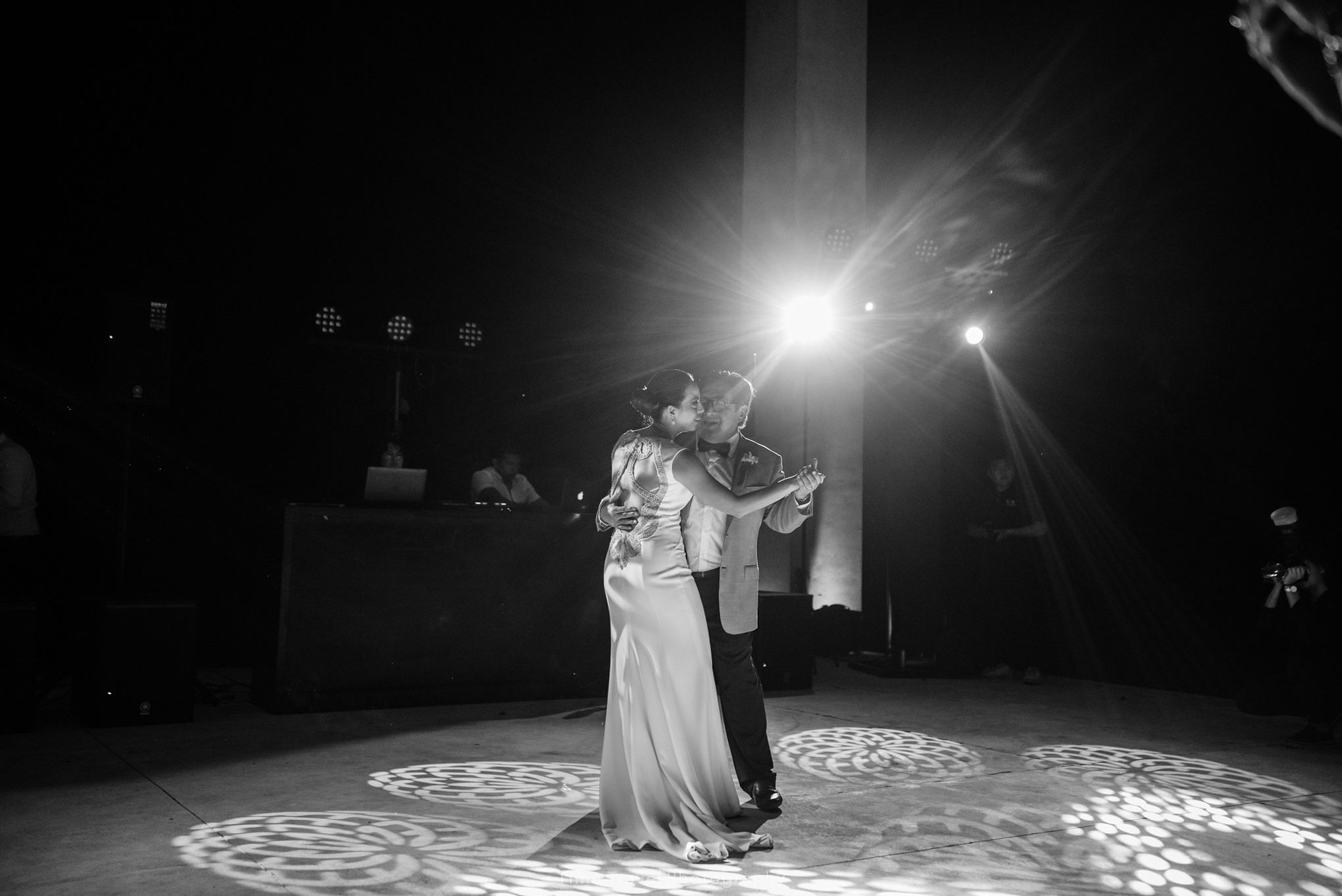 TIMETRAVEL_FOTOGRAFIA_WEDDING_PLANTEL_MATILDE_PRIMER_BAILE.jpg