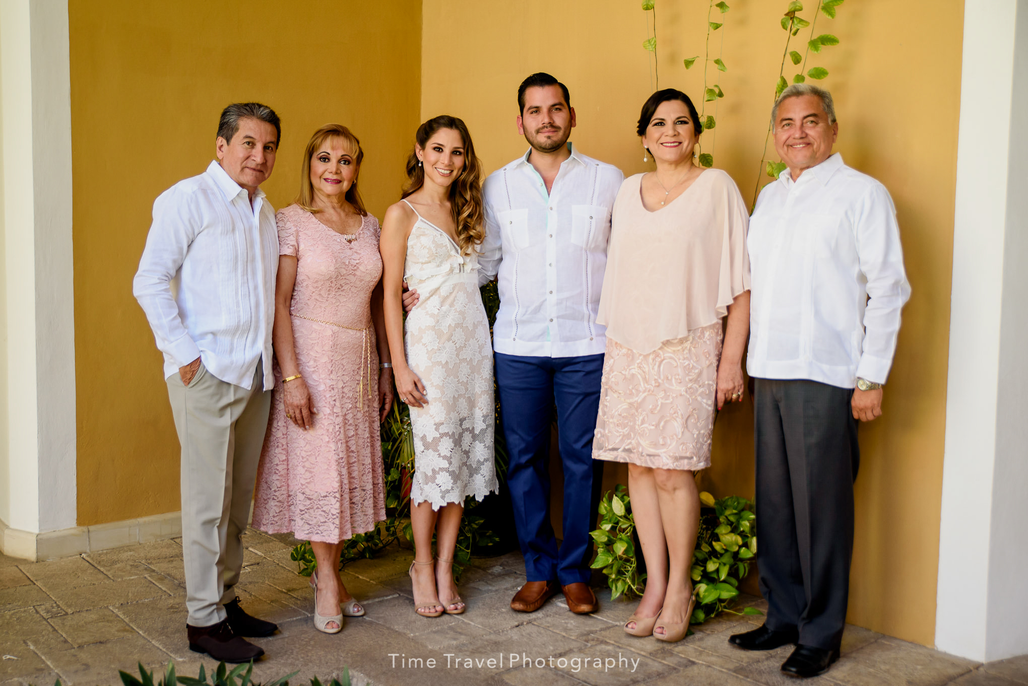 TIMETRAVEL_FOTOGRAFIA_DE_BODA_YUCATAN_HOTEL_BOUTIQUE_MANSION_LAVANDA_FAMILY.jpg