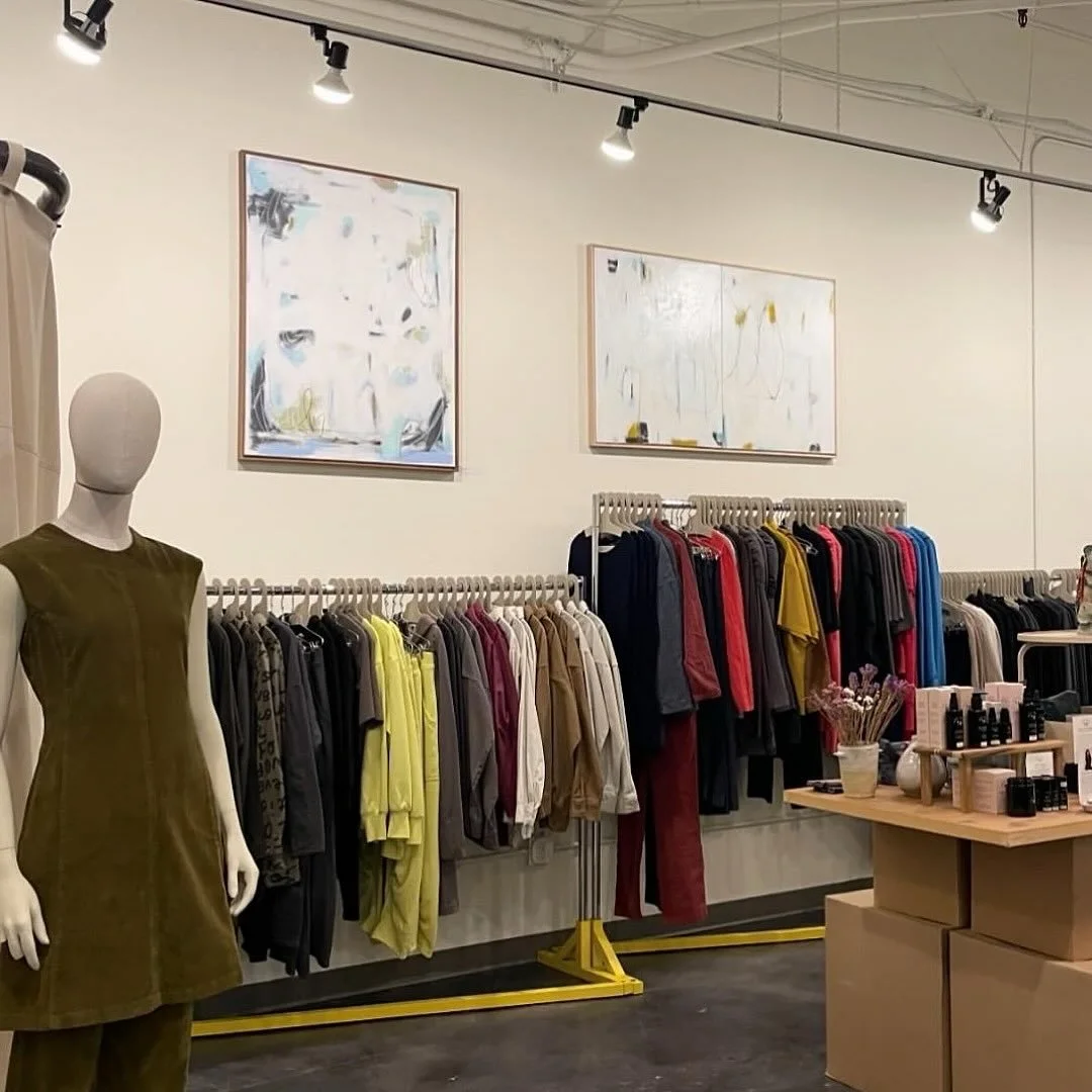 Get @reshare_app &bull; @prairieunderground TODAY NOV 14TH &bull; BELLTOWN ART WALK: KELLY RAE CUNNINGHAM @  the POP-UP STORE: 2006 1st AVE

Store HOURS 11am - 6pm 
Art Walk 6pm - 9pm

Kelly Rae Cunningham is a self taught painter, whose work is grou