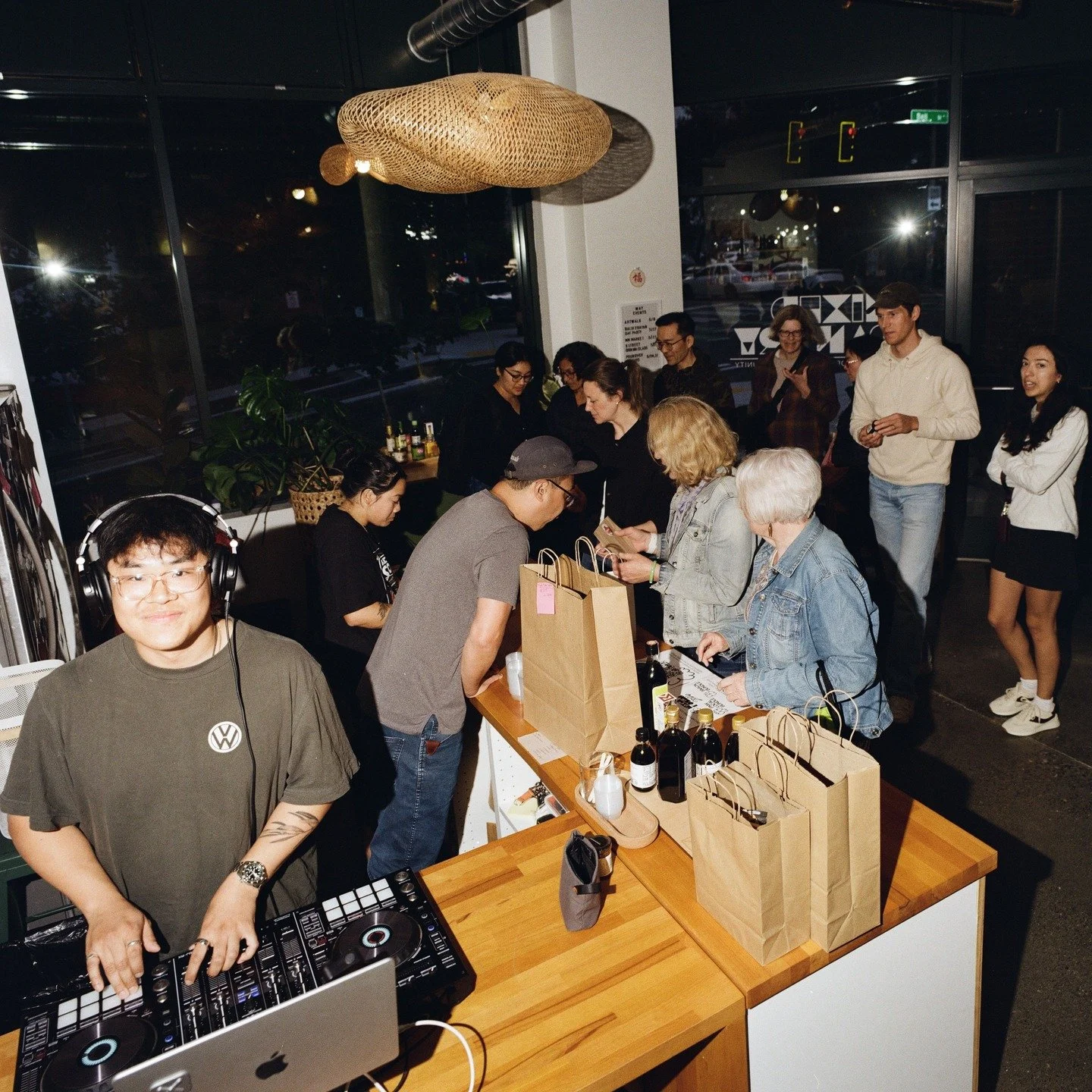 It's always fun to visit Mixed Pantry during the art walk nights! Thanks to @no_tiffs for these awesome film photos 😊 #gourmet #asiangrocery #belltown #artwalk #community