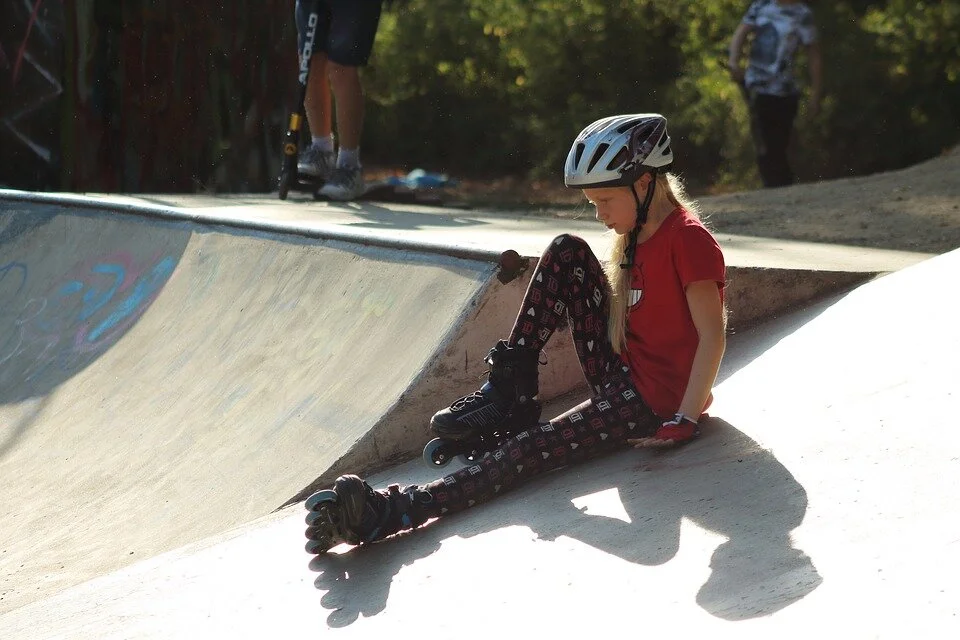 skate-park inline skater[2].jpg