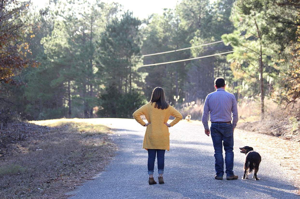 dog-and-couple-mini-session-family-documentary-photography-north-mississippi.jpg