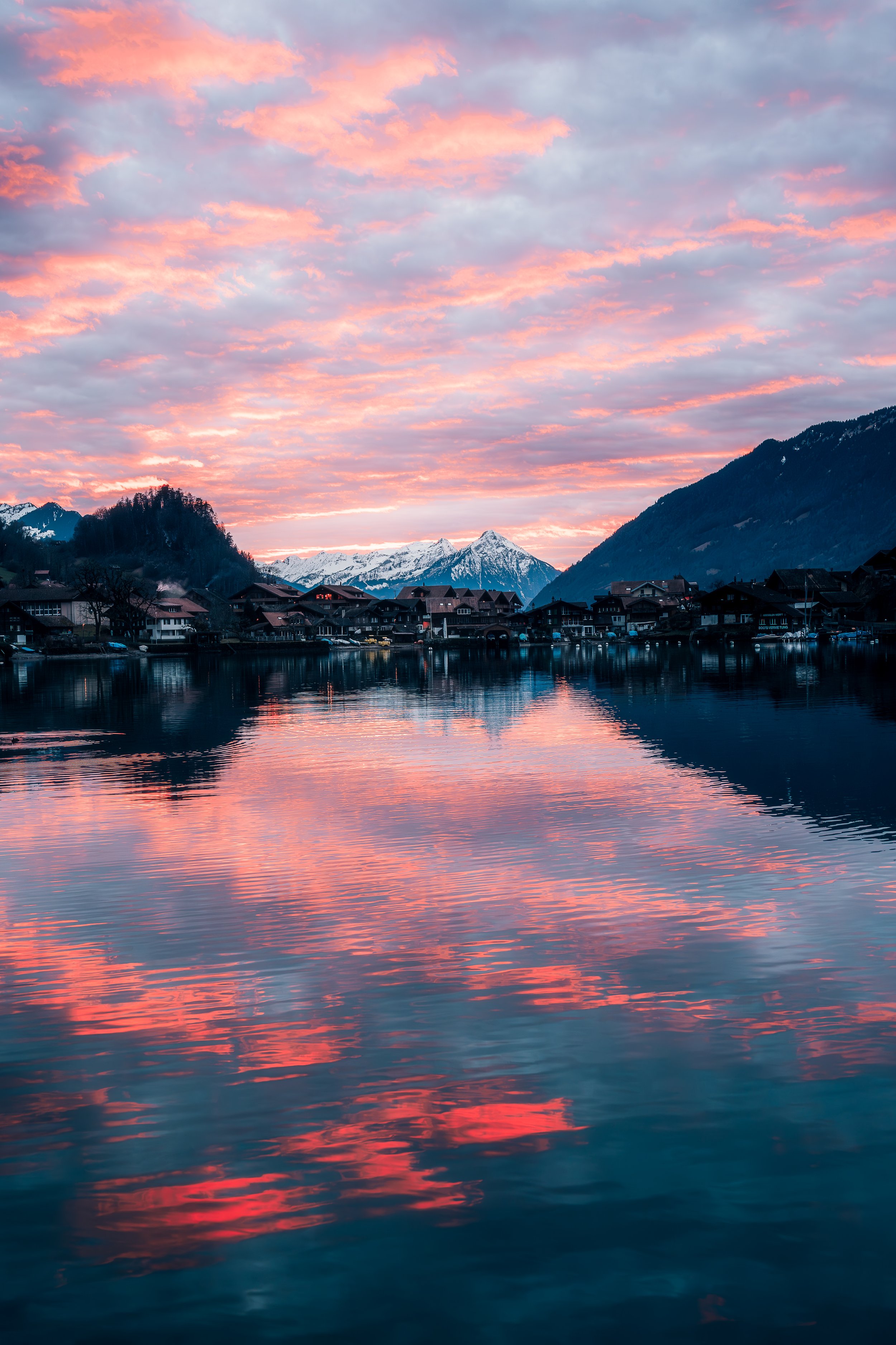 Iseltwald Sunset.jpg
