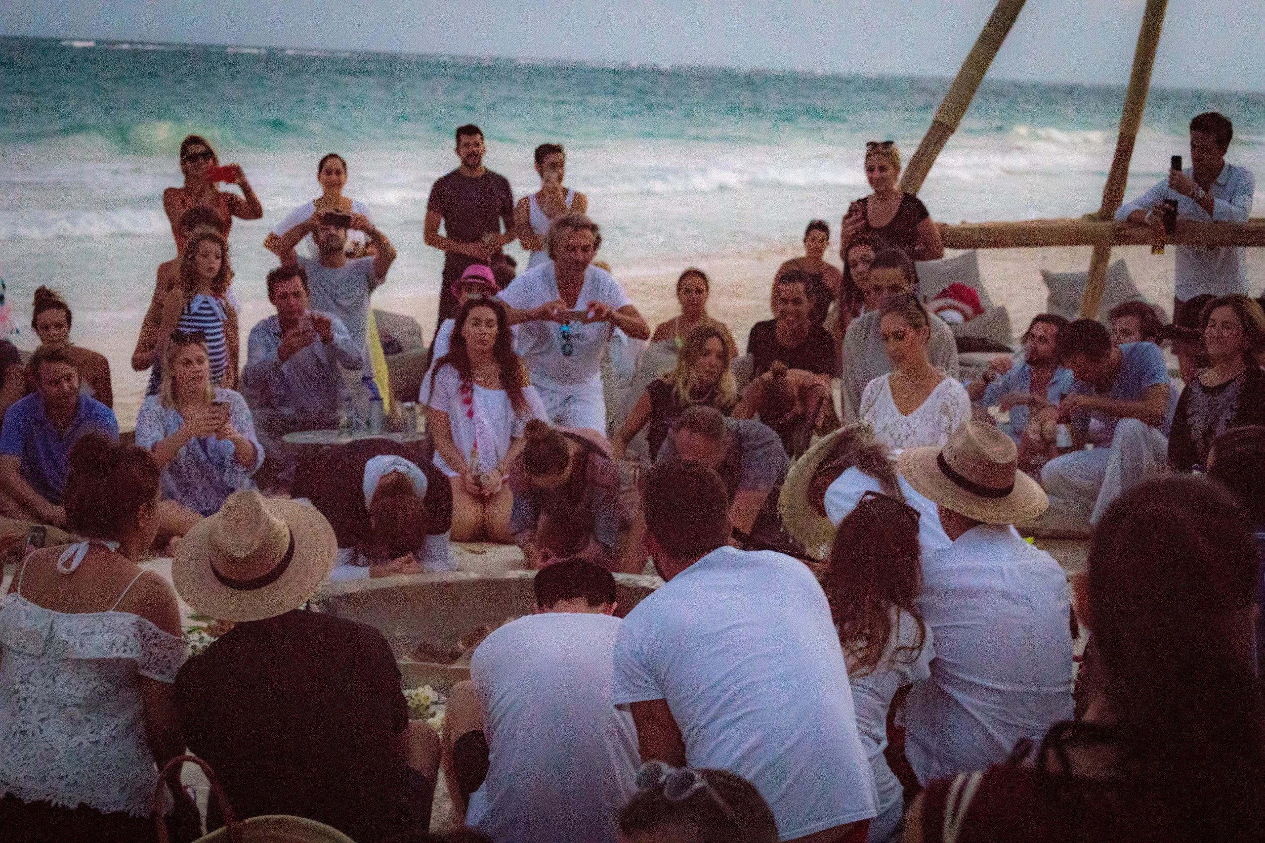 Nomade_hotel_tulum_lapopular_firepit.jpg
