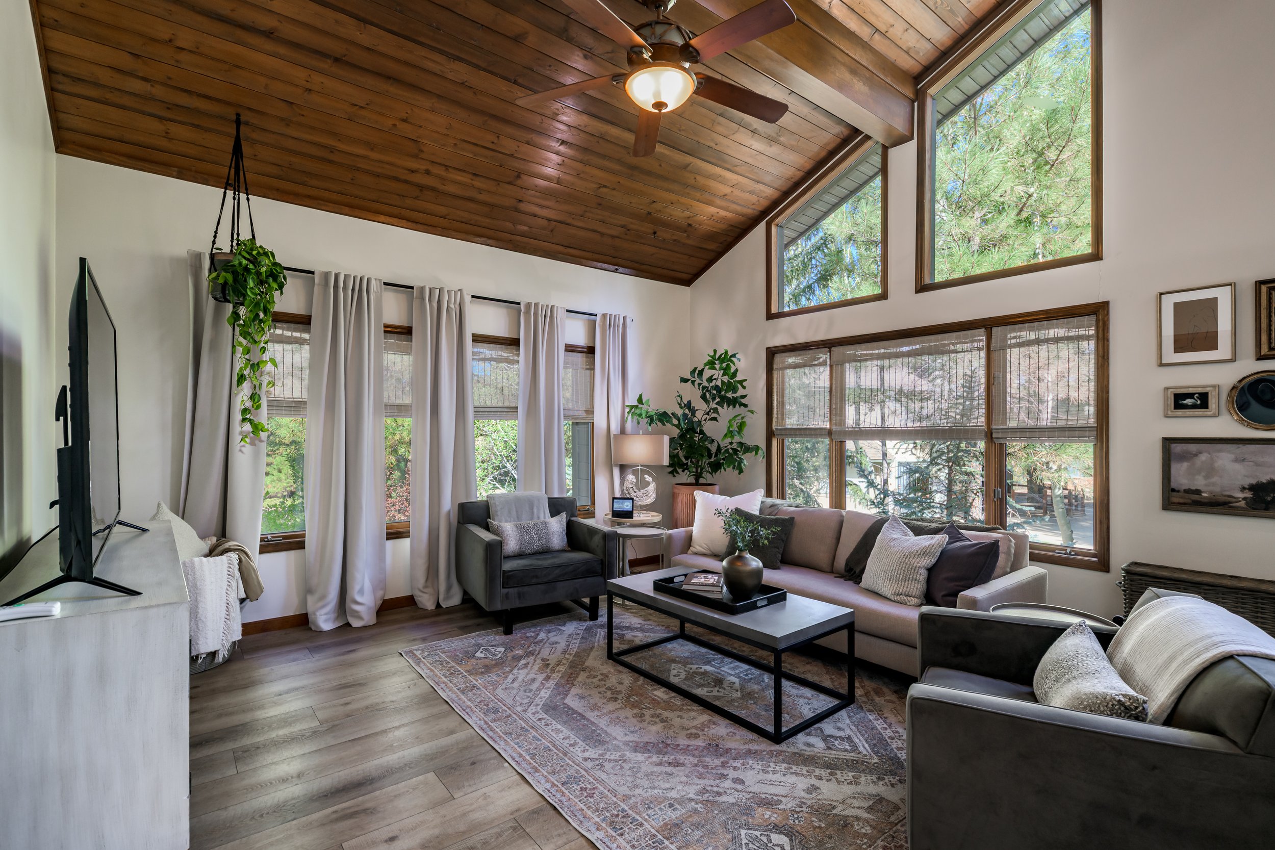 2672 N Carefree Cir, Flagstaff (1 of 1).jpg