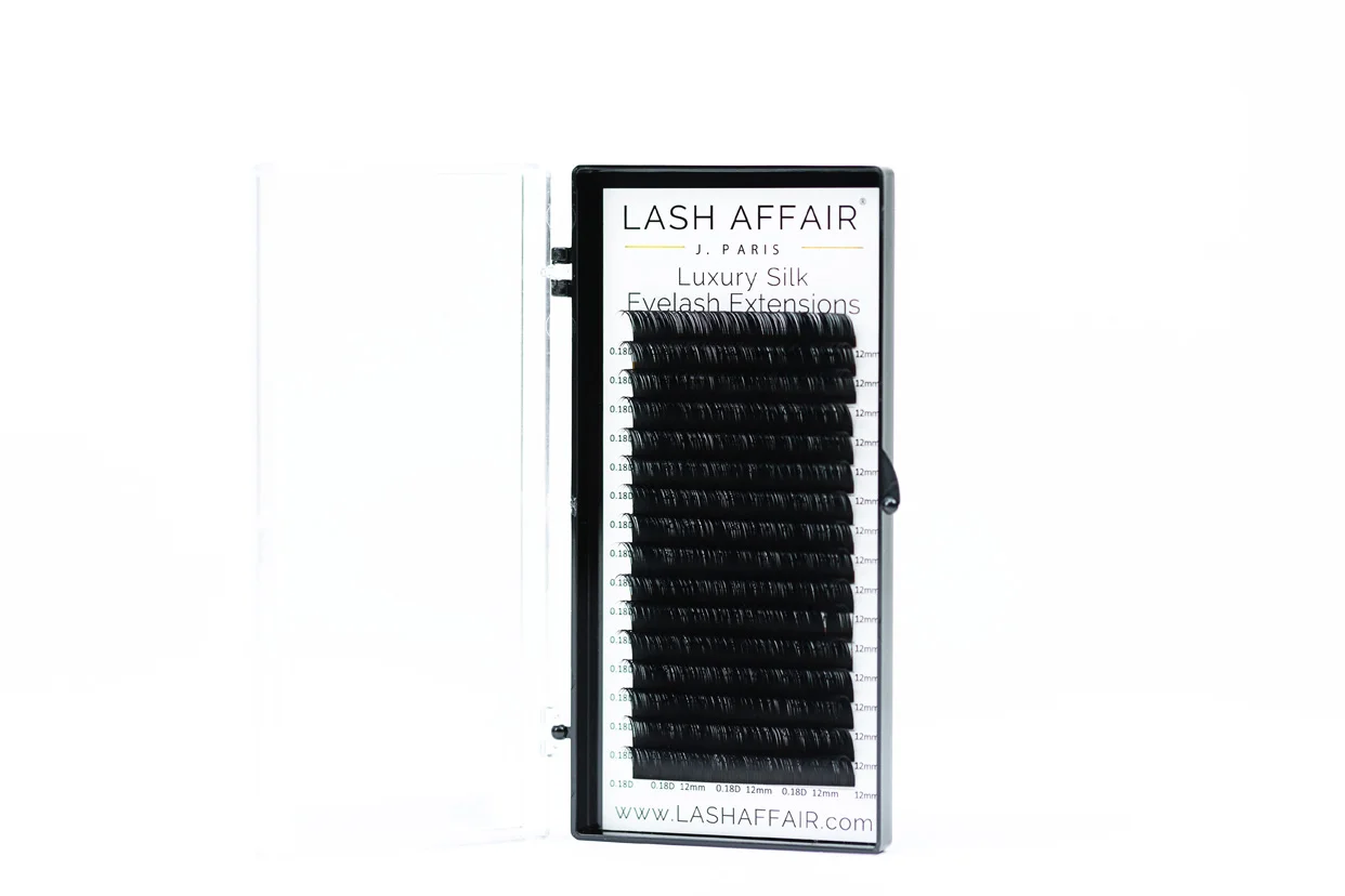 Lash Affair products_May2018-180 web.jpg