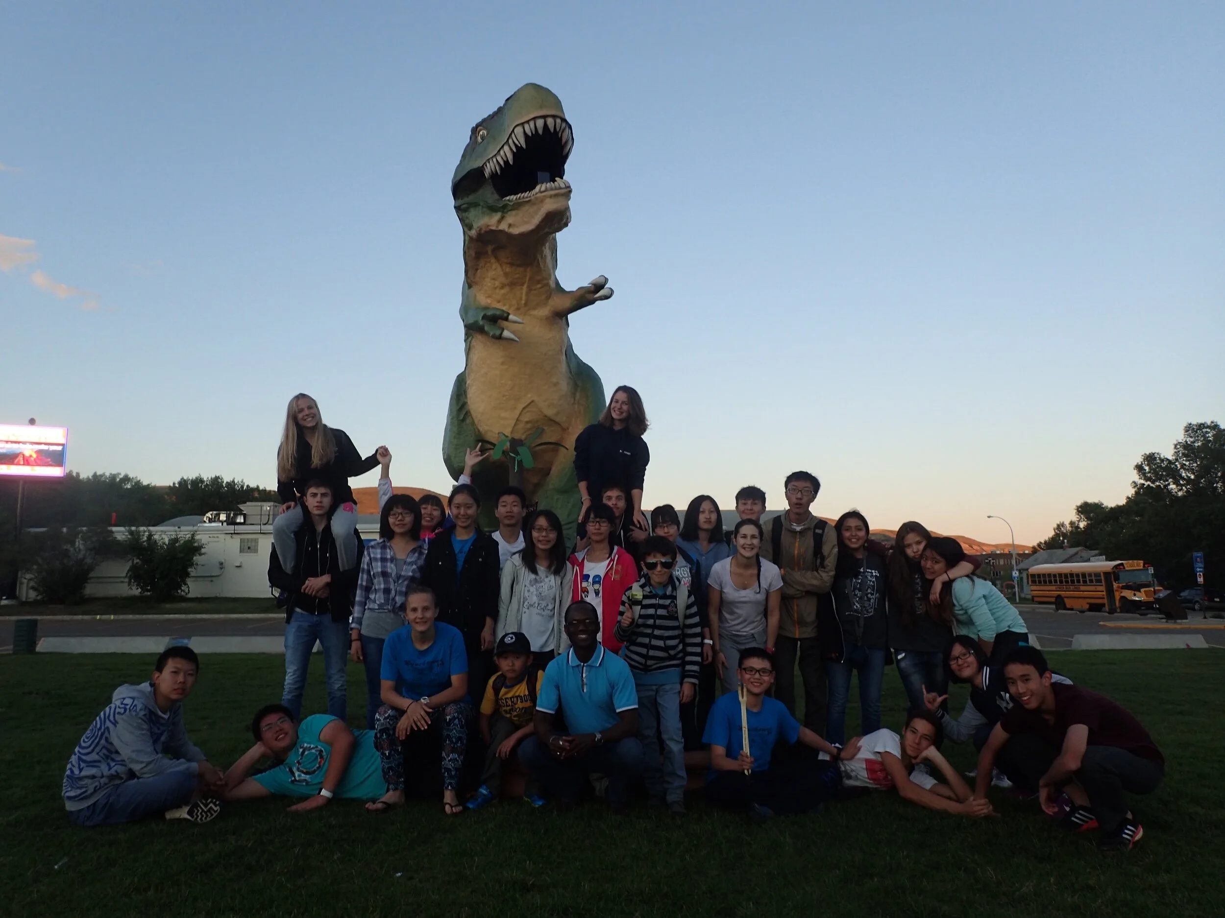 Roaring Coyotes - July 29 2015 - Canadian Badlands