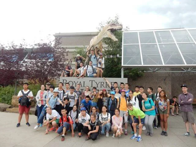 Yelping Red Foxes - DrumHeller, DINOSAURS - July 25th, 2016