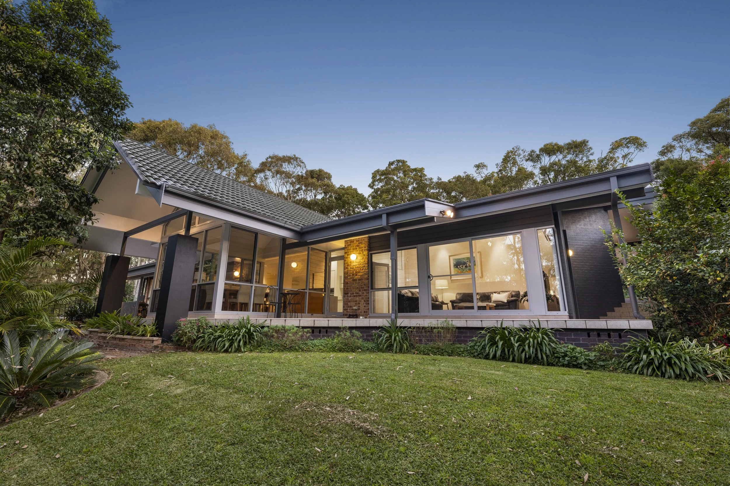 4 Eagles Nest Close, Belmont North 37.jpg