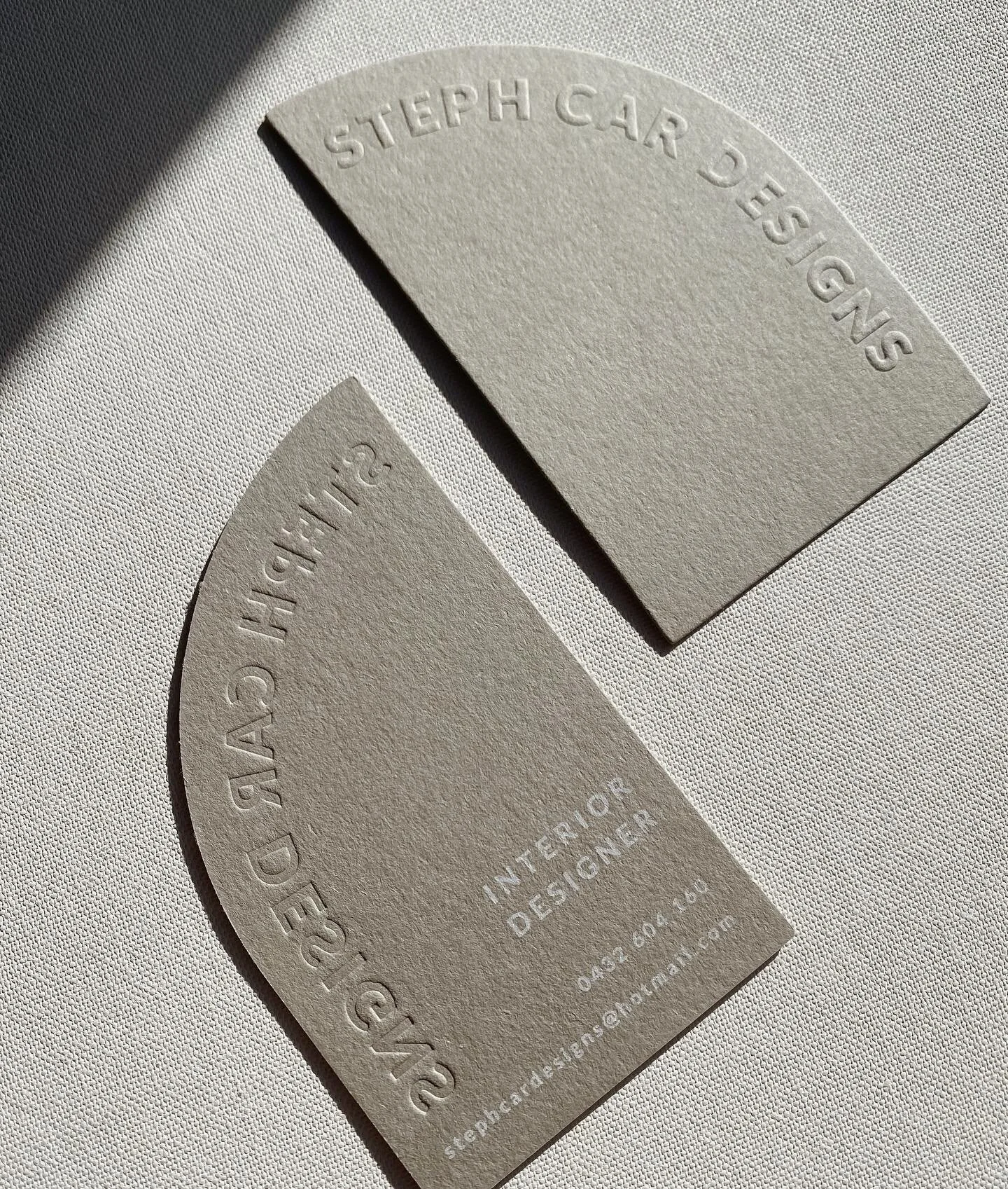 Biz cards for the incredible @stephcardesigns ✨⁣
⁣
⁣
#businesscards #branding #embossing #businesscard #businesscarddesign