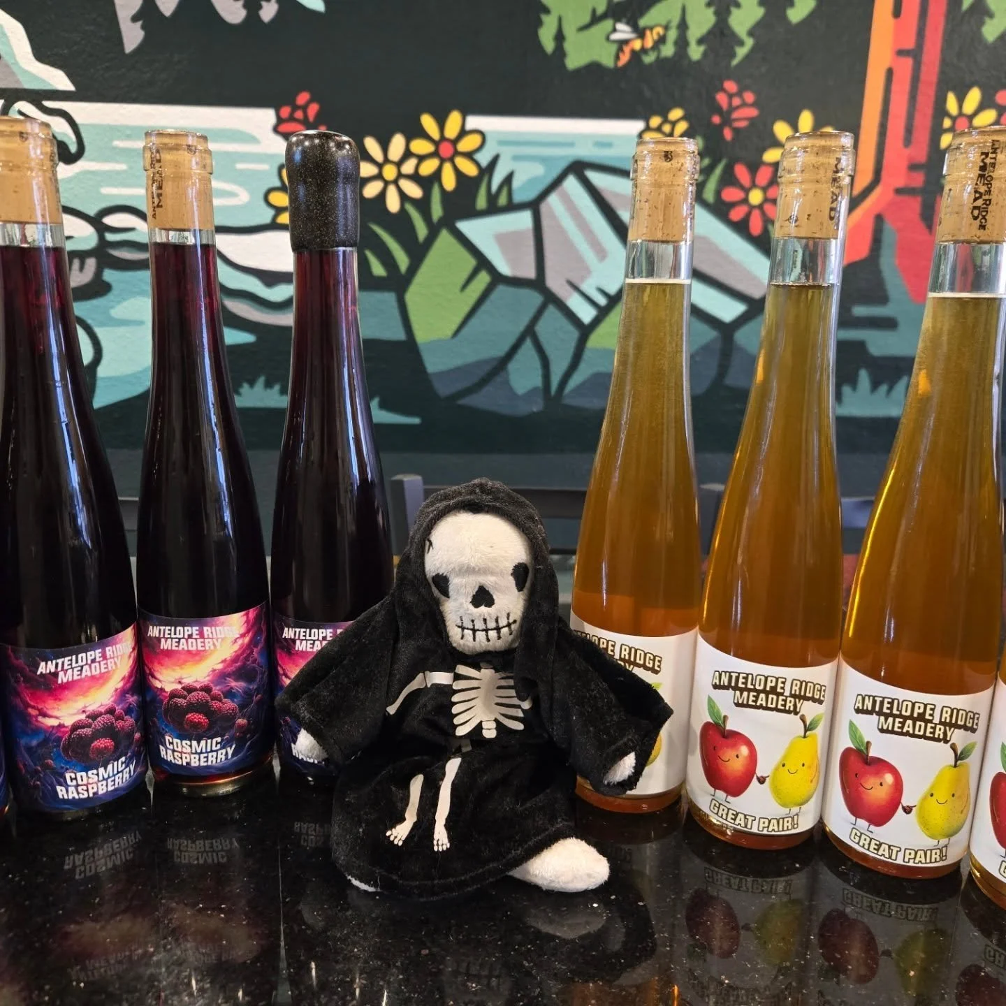 Brrrr!

Looks like fall is just about here!

We have a few bottles left of Cosmic Raspberry and Great Pair! Come grab them before they are gone for good!

This is your sign to drink some mead this weekend. Skully agrees.

#meadery #mead #honeywine ##