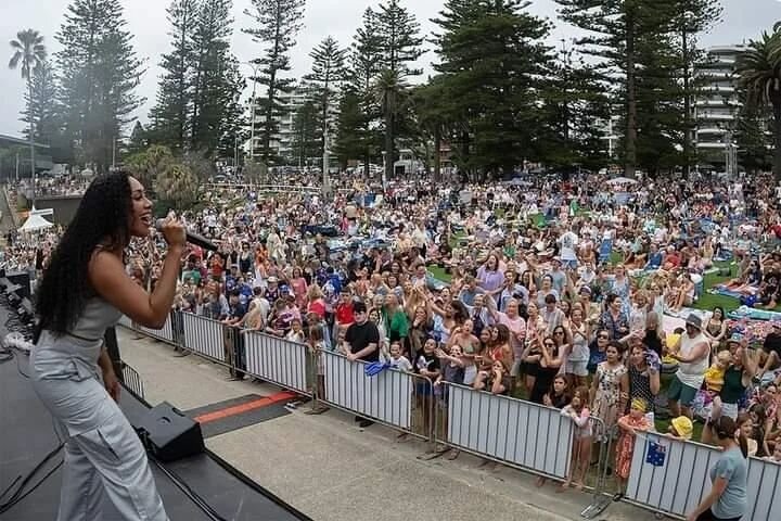 Throw back to 26th January 2024 - What a crowd at #cronullabeach THANK YOU @australiannetworkentertainment &amp; @suthshirecncl for having us! 🙏🏽🇦🇺