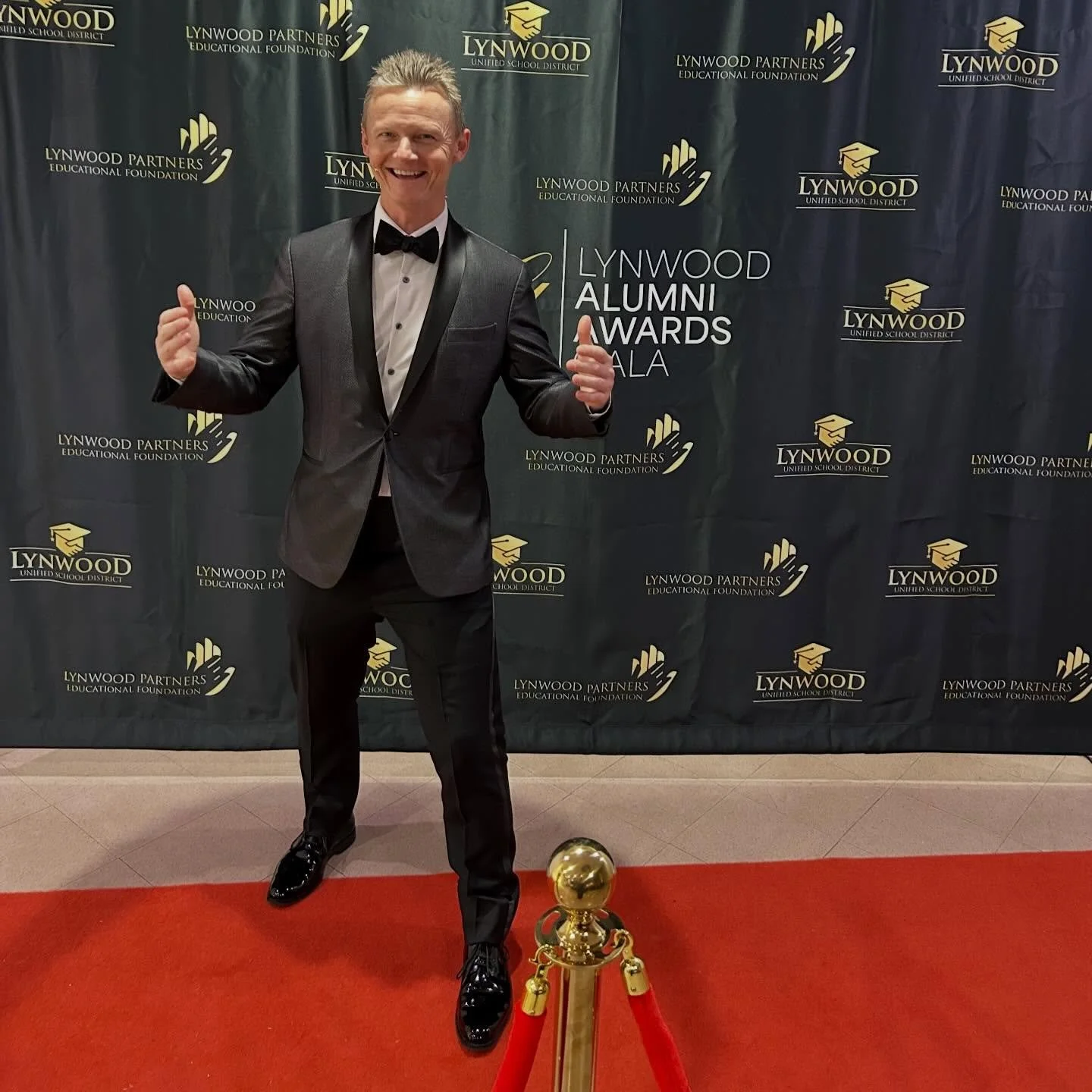 Had fun hosting the 2026 Lynwood Alumni Awards Gala last night! @lynwoodedfoundation 
.
.
.
#joelward #joelwardmagic  #hollywoodmagician #corporatemagic #losangelesmagician