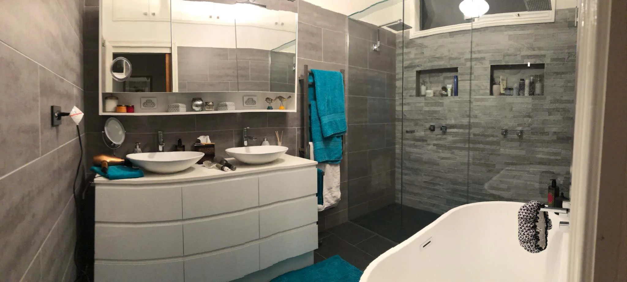 COMPLETED BATHROOM 2.jpeg