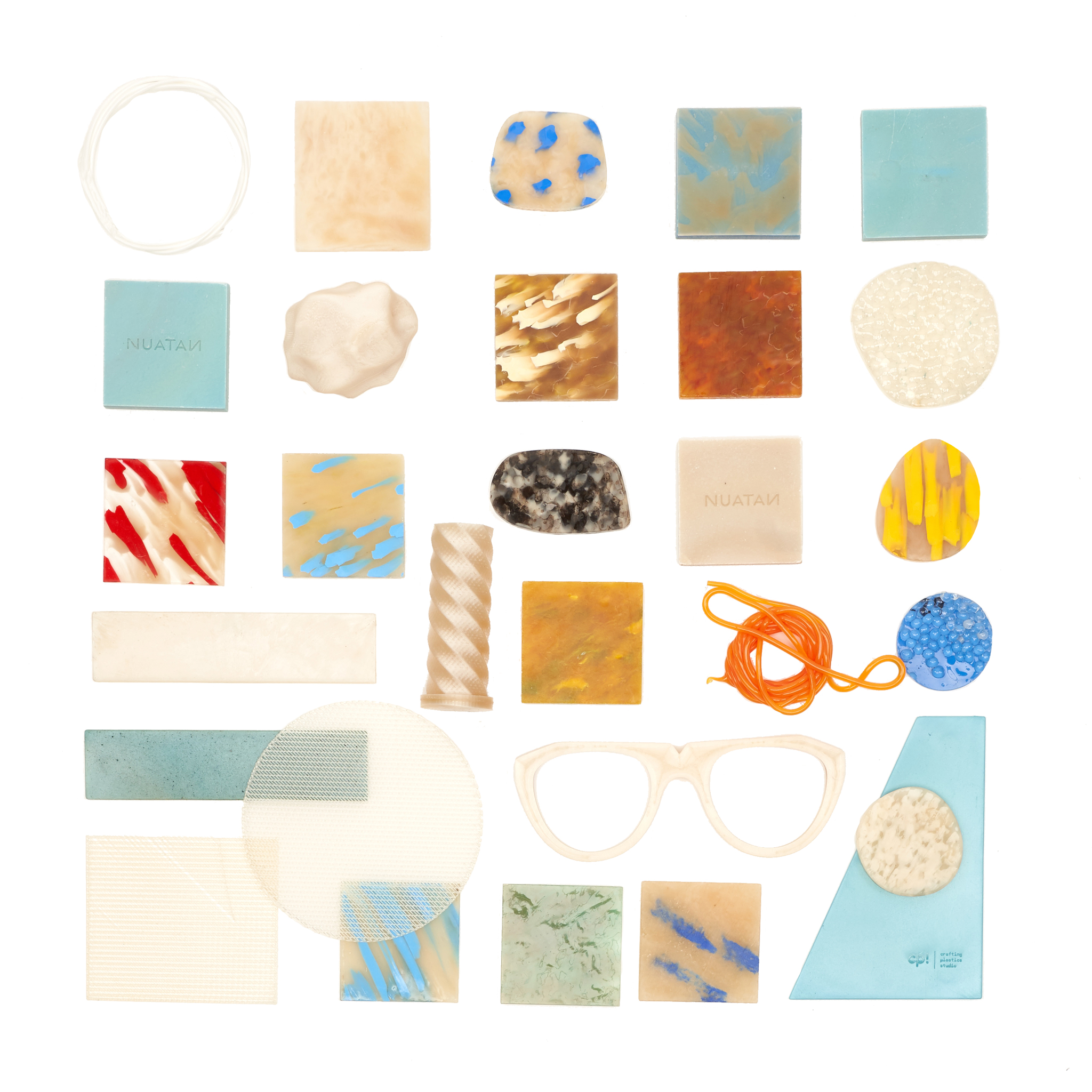 Crafting Plastics! Studio: NuatanWe believe there is a radically better way to design consumer products that are compatible with Earth. It has become clear to us that plastics must be replaced on the market. By connecting institutional research with…