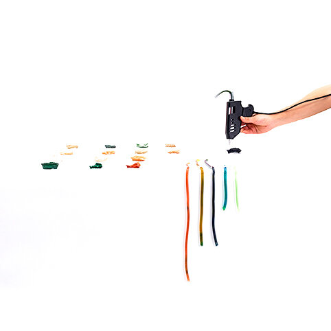 PLOY THONGCHAMNAN: AGAR BIOPLASTIC ‘Agar' or ‘agar agar’ is a binder extracted from the red algae species. Ploy Thongchamnan experimented with agar as a bioplastic. She developed a do-it-yourself kit with agar filaments and an extruder to get start…