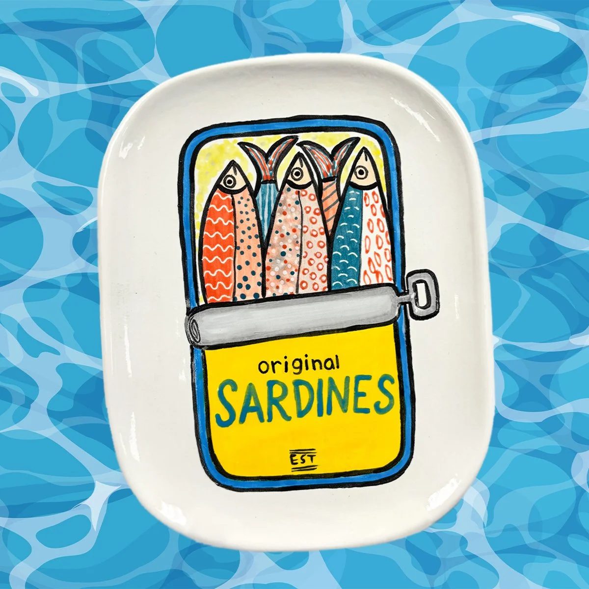 Feeling reel-y inspired by the sardine trends lately!πPacked with patterns, color, and a splash of quirky charm—this little dish is serving fishy fabulousness.πππ
We love to hop on any new design trends that seem to be making a splash! π€£