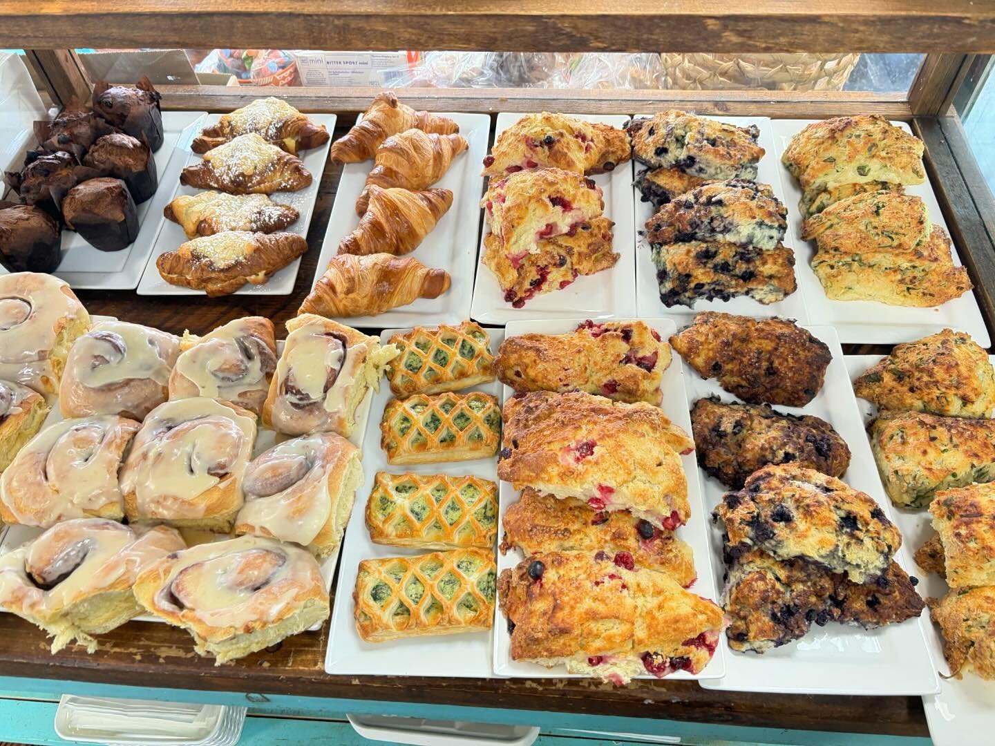 Talk about a morning spread!!! Lots of delicious goodies  up for grabs!!!! 🤭

#bakedfreshdaily #deliciousness #chesterns #scones #cinnamonrolls #croissant #pastries