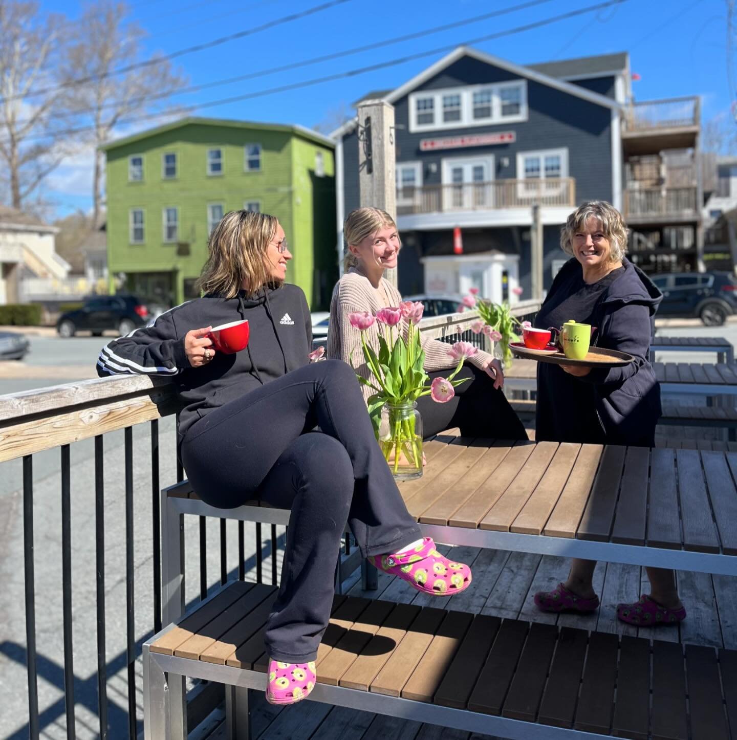 IT&rsquo;S OFFICIALLY PATIO SZN 🌸 #patioseason #dogfriendly #kiwicafe #chester #buylocal