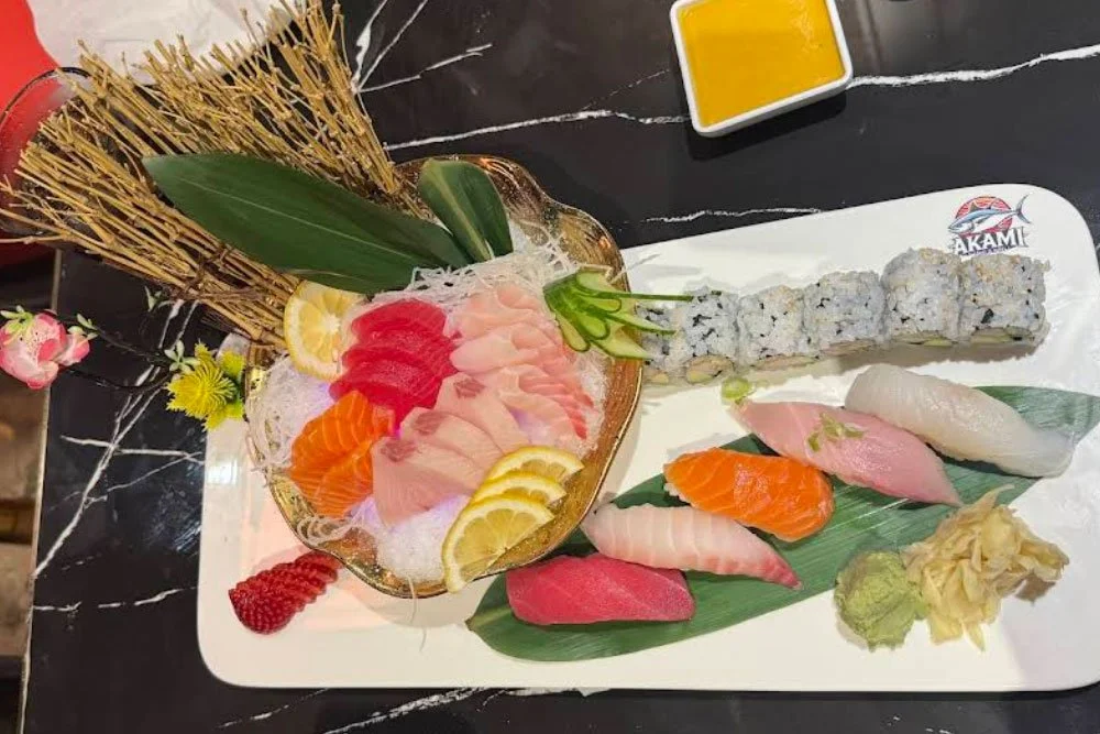Akami Sushi &amp; Grill