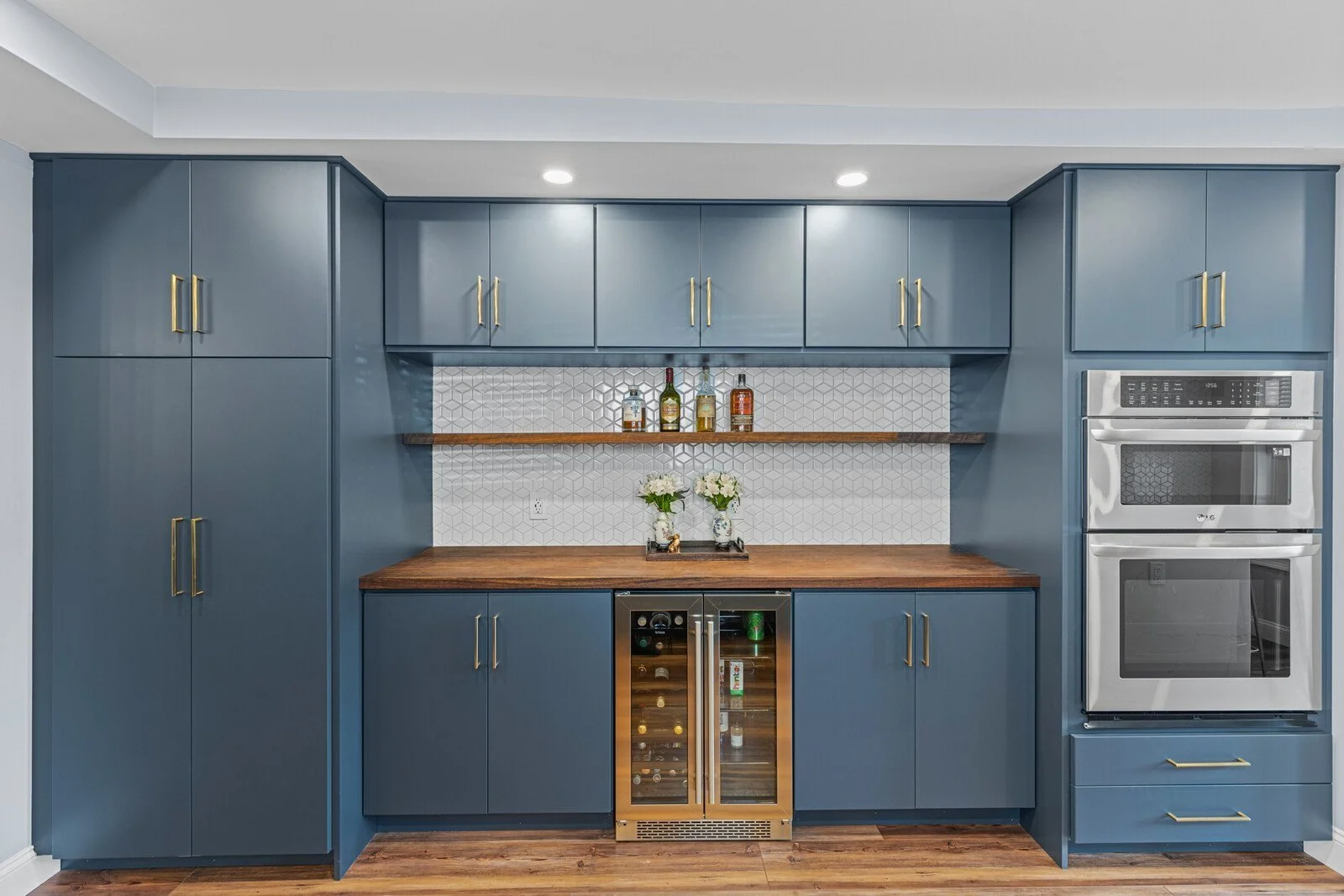 19_Arnette_Ave019_mls.jpg