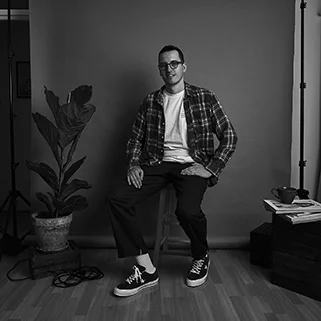 Justin Poulter Illustrator, Letterer and art director. hello@justinpoulter.com justinpoulter.com