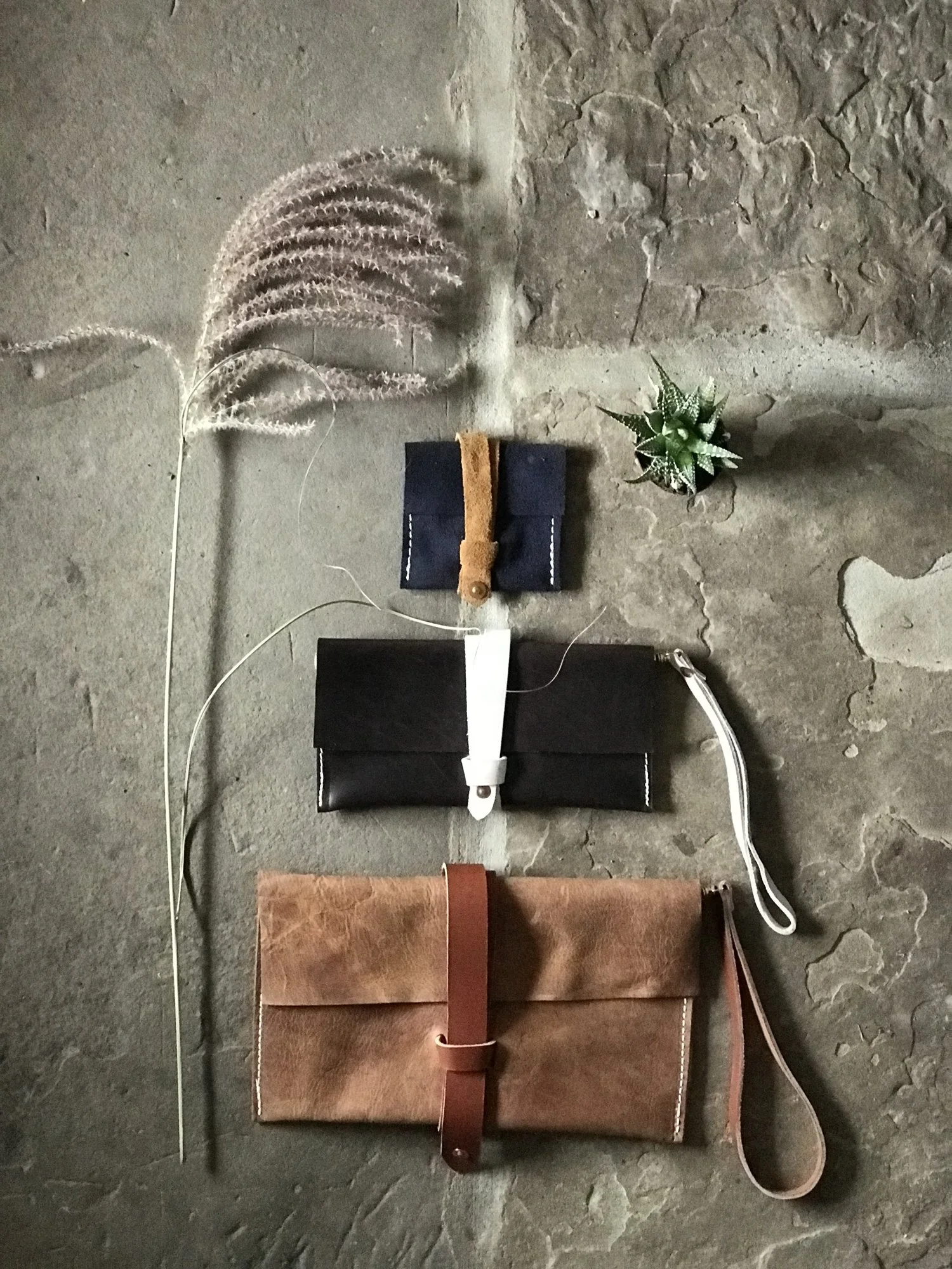 Cluch,+wristlet,+card+case.jpg
