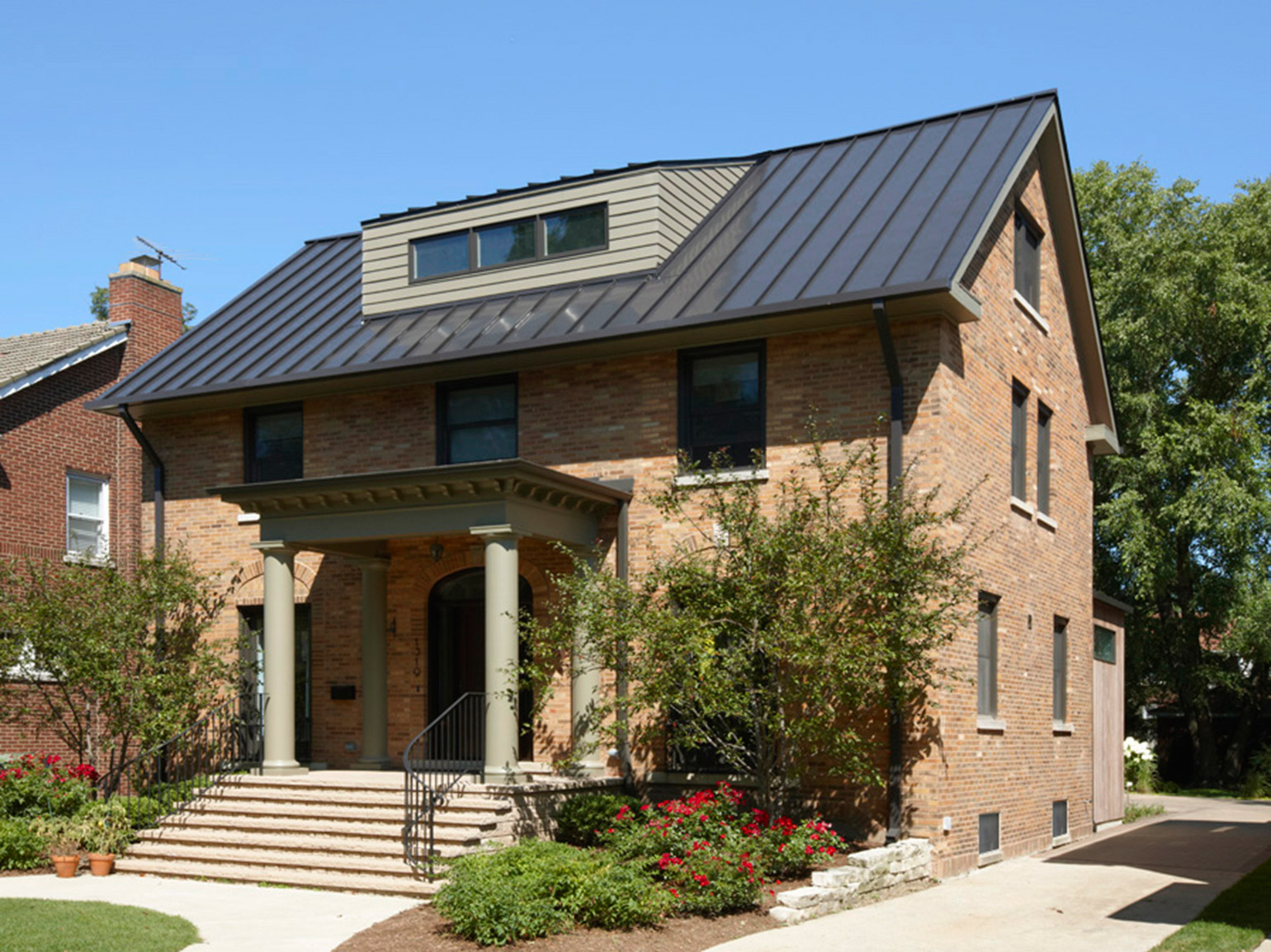 Modern_Sustainability_Content_1_Front_exterior.jpg