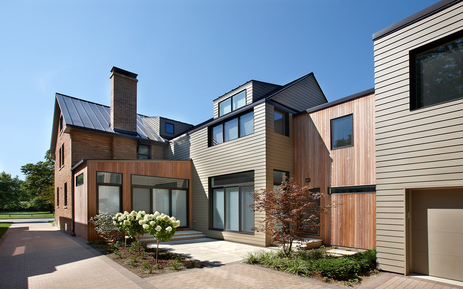 Modern_Sustainability_Content_2_Rear_Exterior.jpg