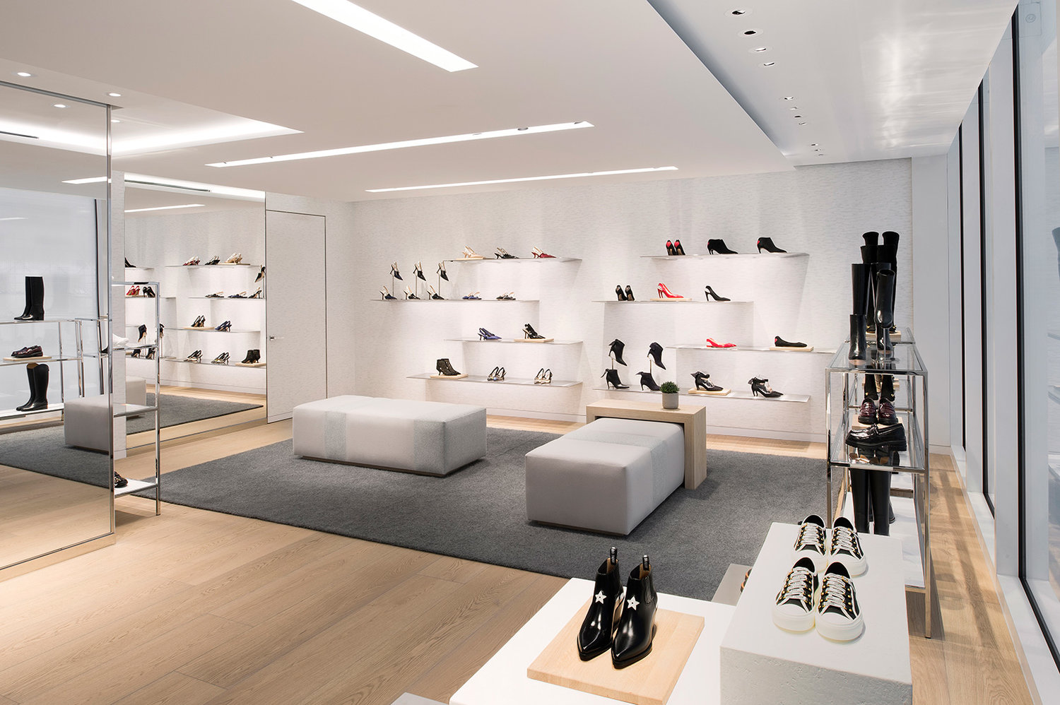Dior Opens Its First Store in Michigan – WWD