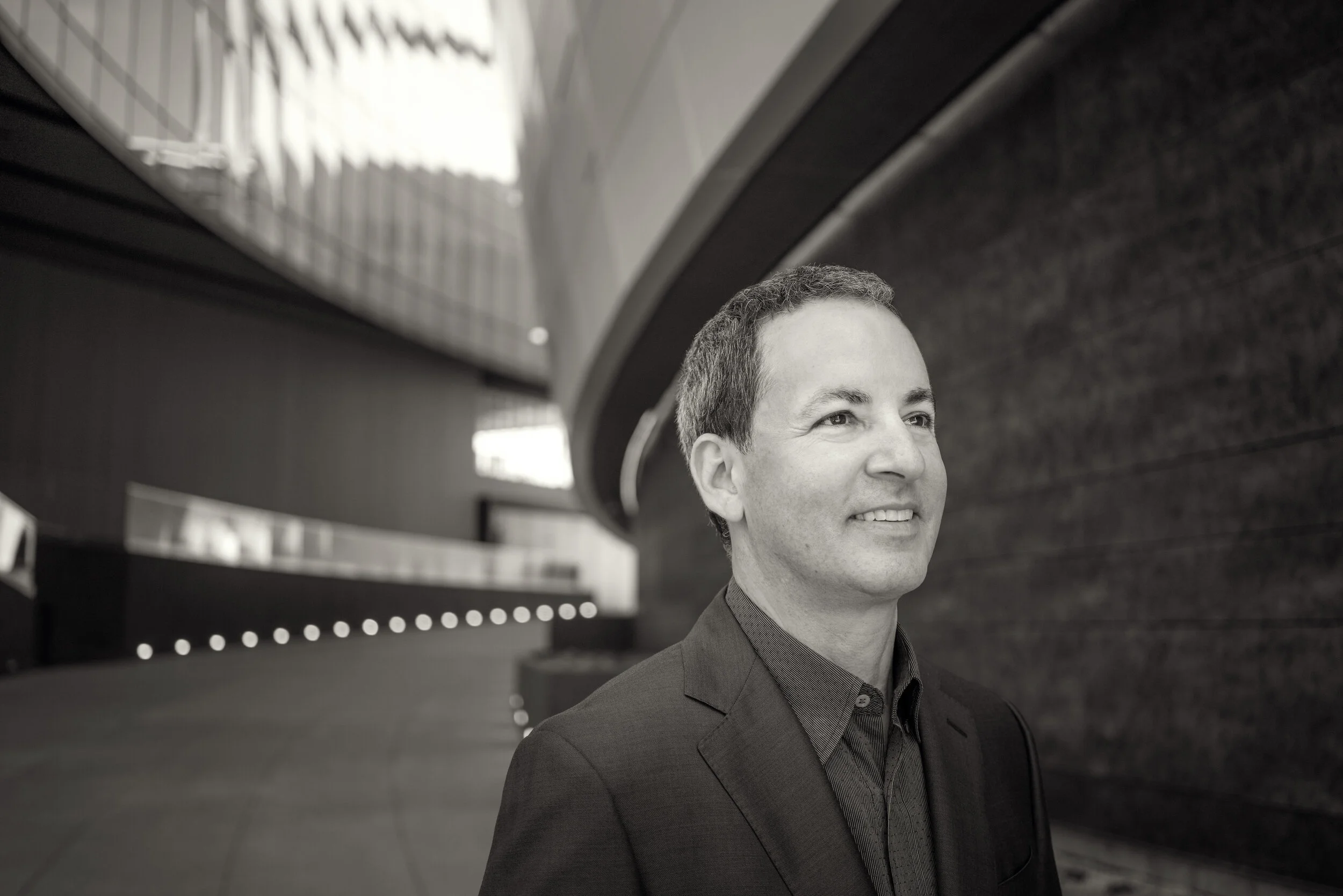 William_Susman_SF_CA_by_Rick_Chapman_0919_0998_BW.jpg