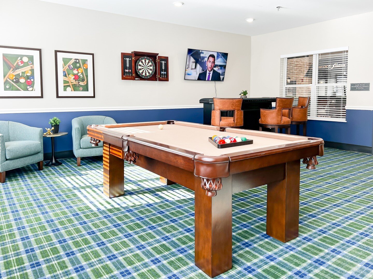 Plan ahead for the weekend! Our residents love gathering together on a Friday night in Monte's Pub - bring your friends, drinks to enjoy, and look forward to a good time. ⁠
⁠
Interested in spending your nights here? Call us today to schedule a tour -