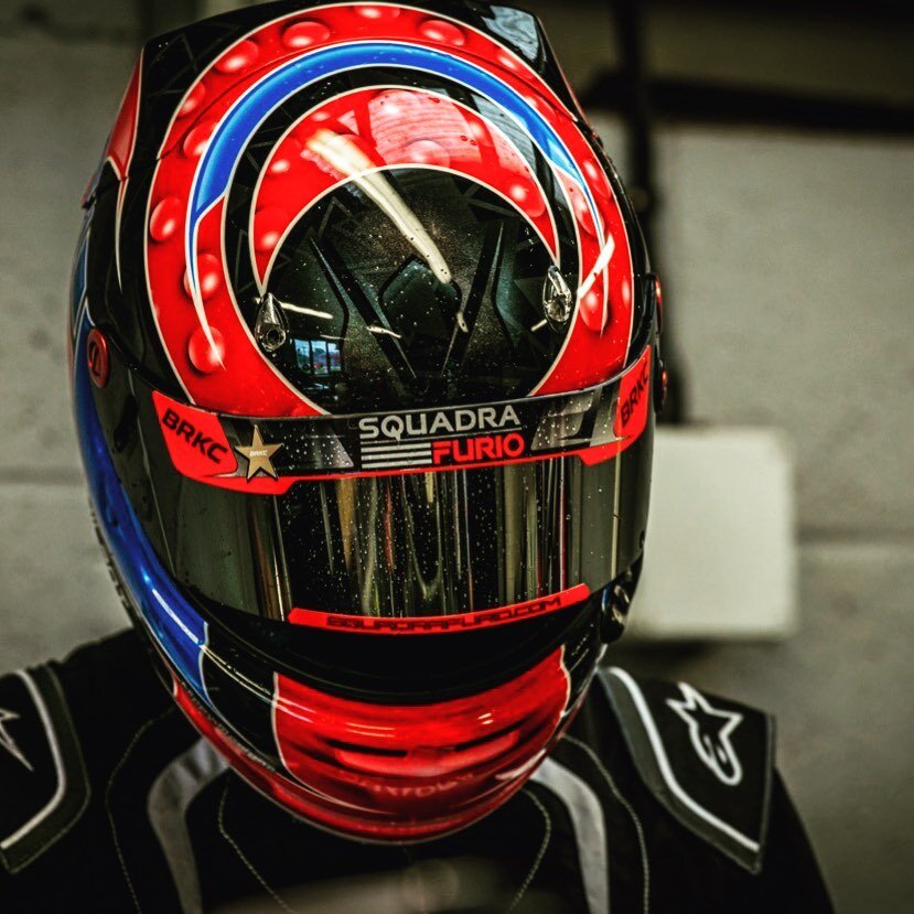 In the pits at the end of a wet kart session.
📸: @scruffybearpictures 

#racehelmet #arai #whyarai #helmet #karting #lid #NippyDesigns #SquadraFurio