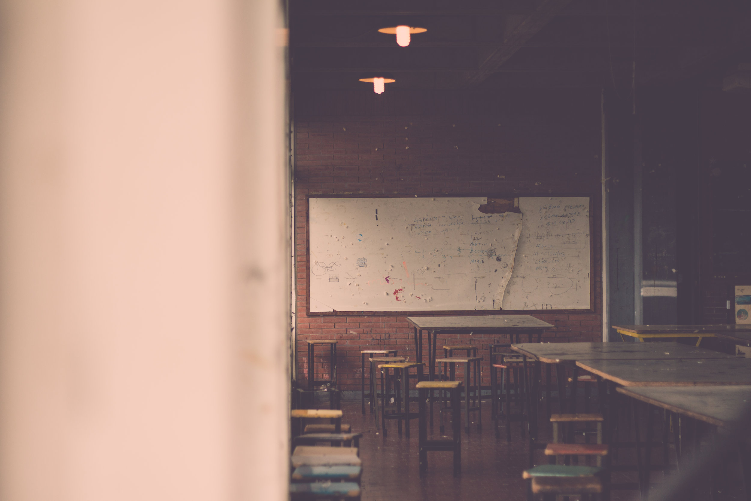 Critical reflection in online education: Habermas, Marcuse and flattening “classroom” hierarchies during COVID-19