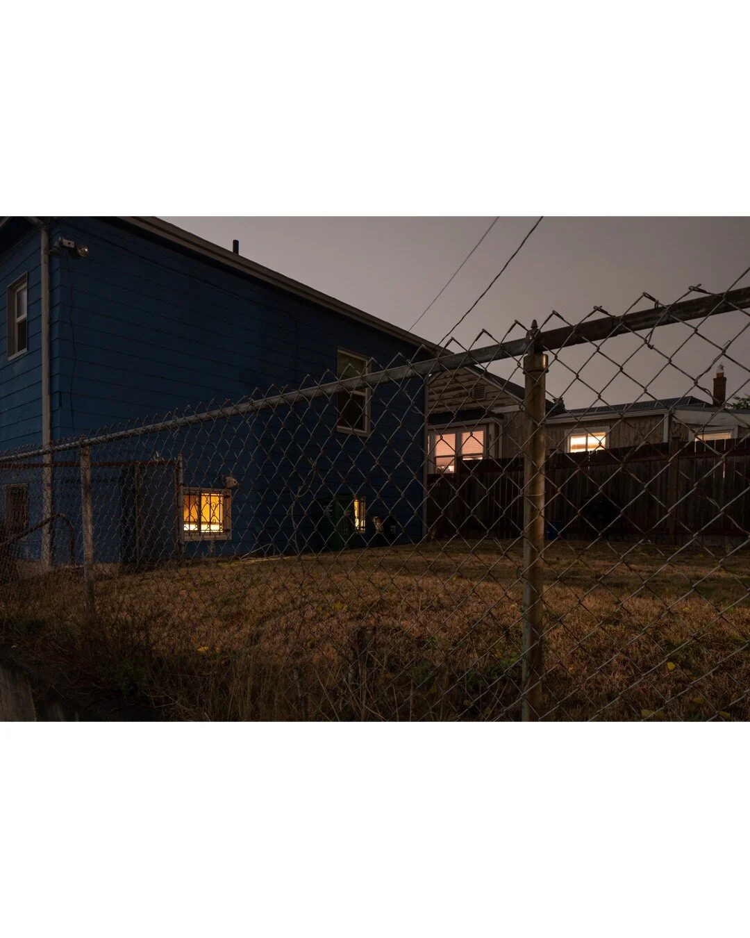 ...getting back into it...
#nightwalks #neighborhood