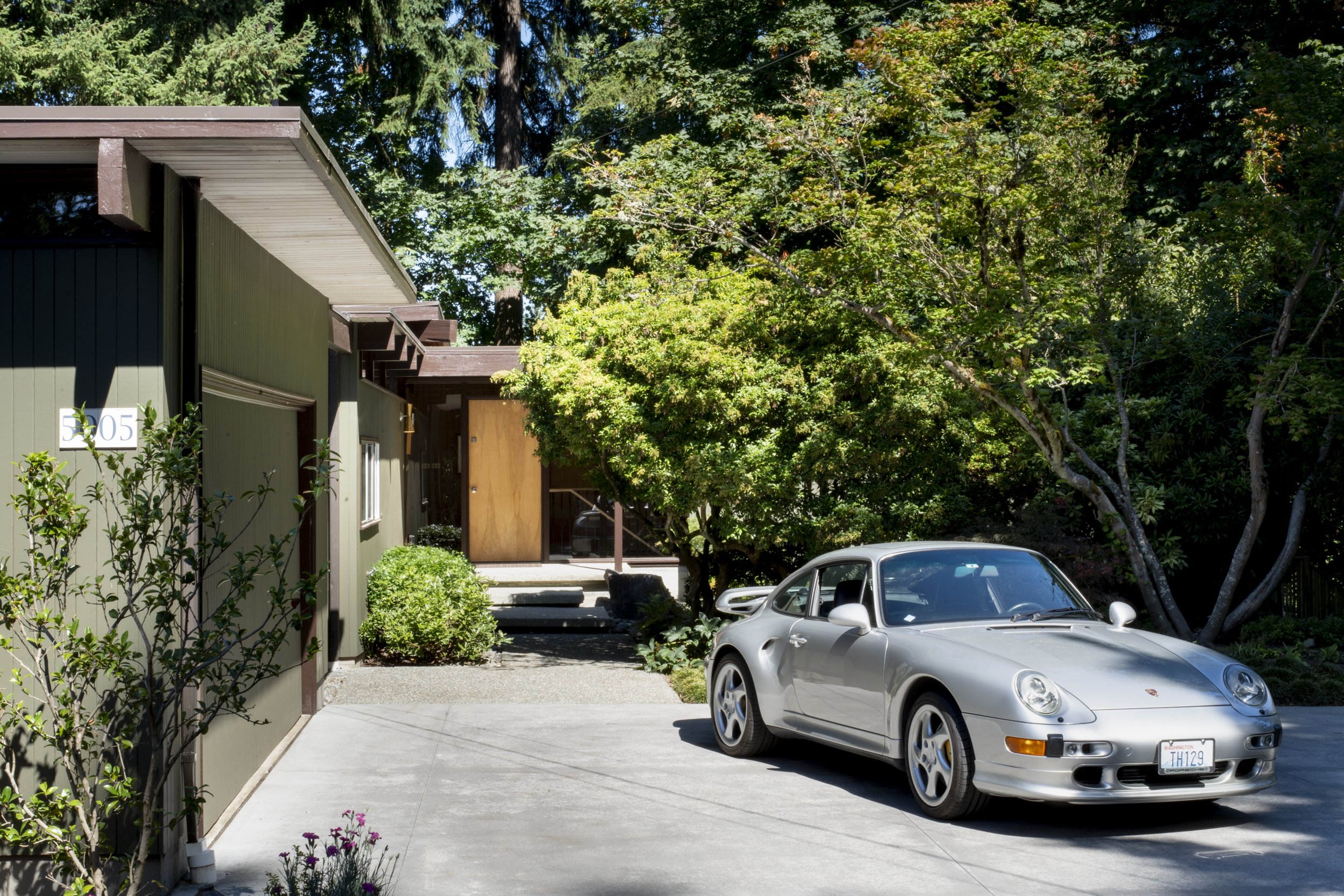 mercer island residence kirk hostetter photo (1 of 1).jpg