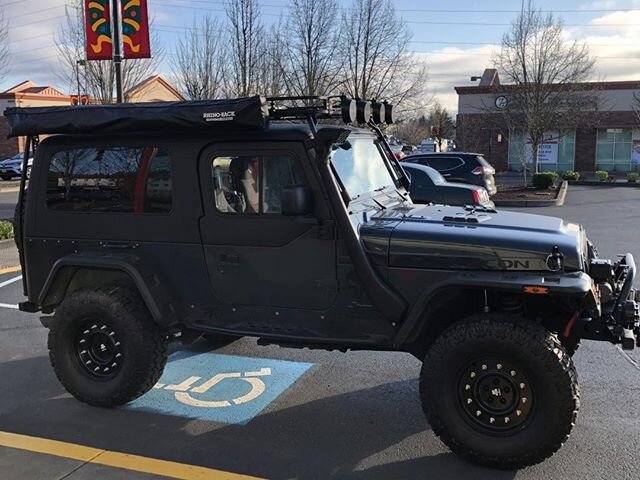 What's the General all about? Classic steel styling and lightweight aluminum construction.
#Mammoth4x4
#Jeep
#Wrangler
#JeepLife
#J104365