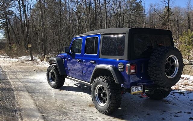 There's nothing quite like that classic 8-hole design is there?
#Mammoth4x4
#Jeep
#Wrangler
#JeepLife
#J100603-JL