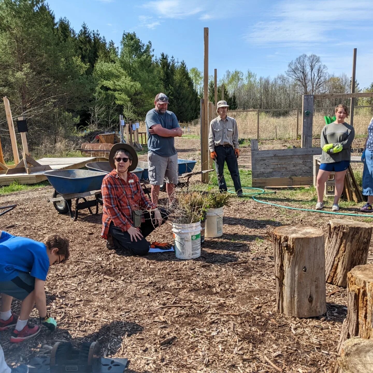 We planted over 100 trees in two hours with the Habitat Healers at @crossroadsatbigcreek on Saturday. Taking action on climate change is a collaborative effort 🤝