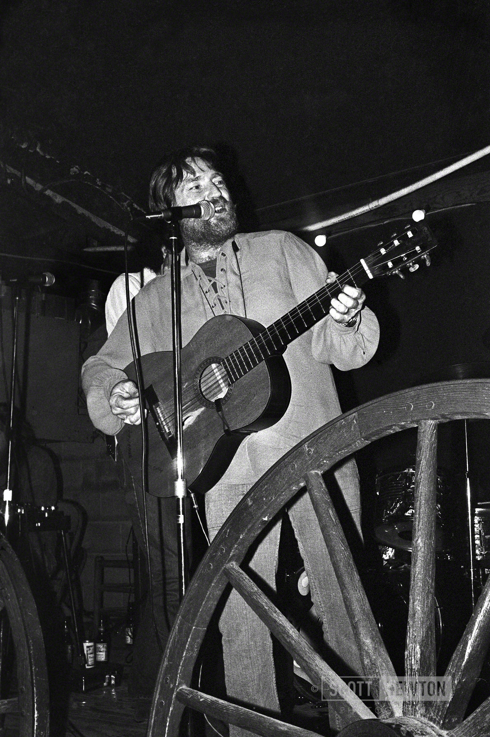 Willie @ Big G's in Round Rock, Texas 1973