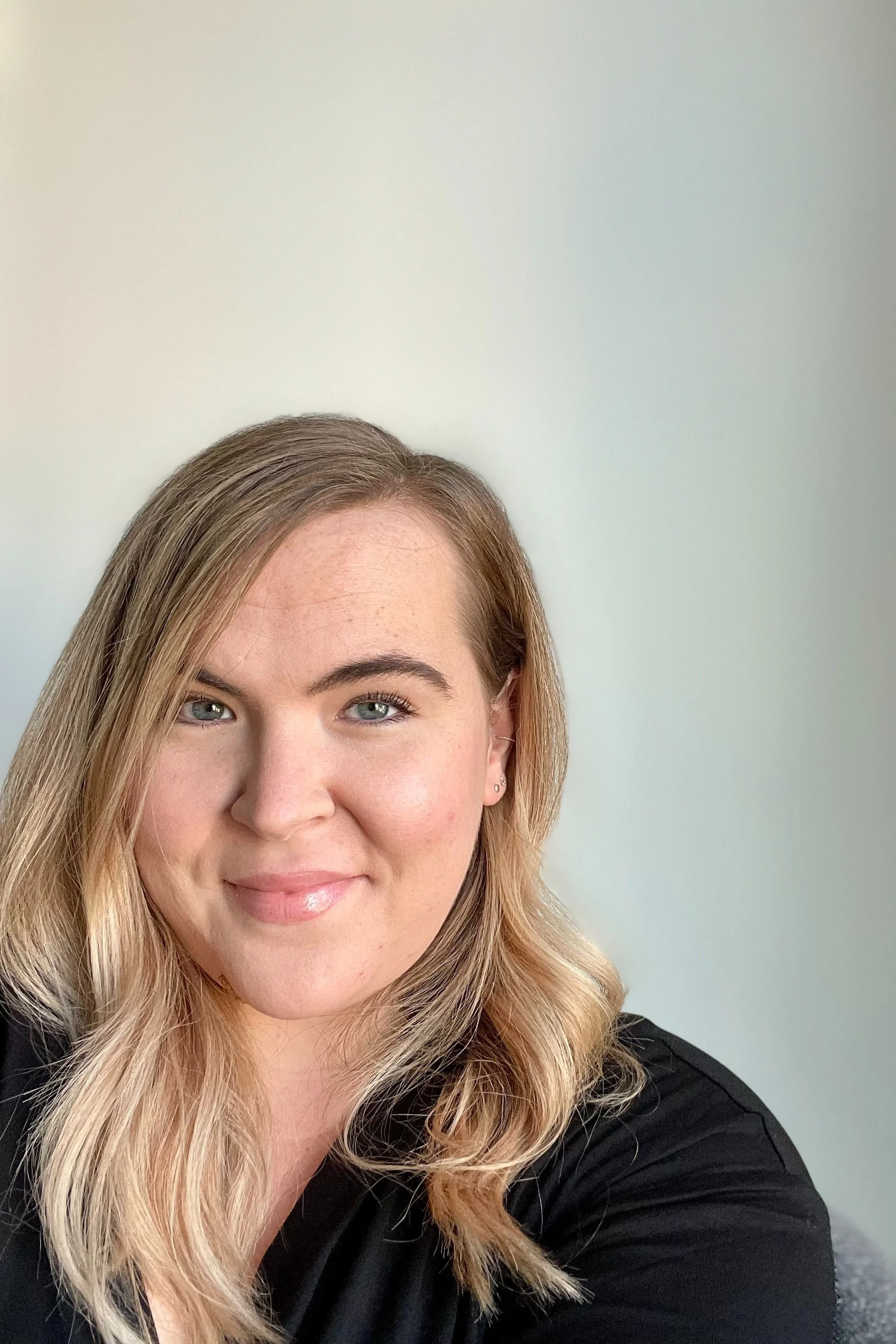 couples and relationship counselling for happy couple, relationship satisfaction, improved intimacy. See a professional therapist for relationship help