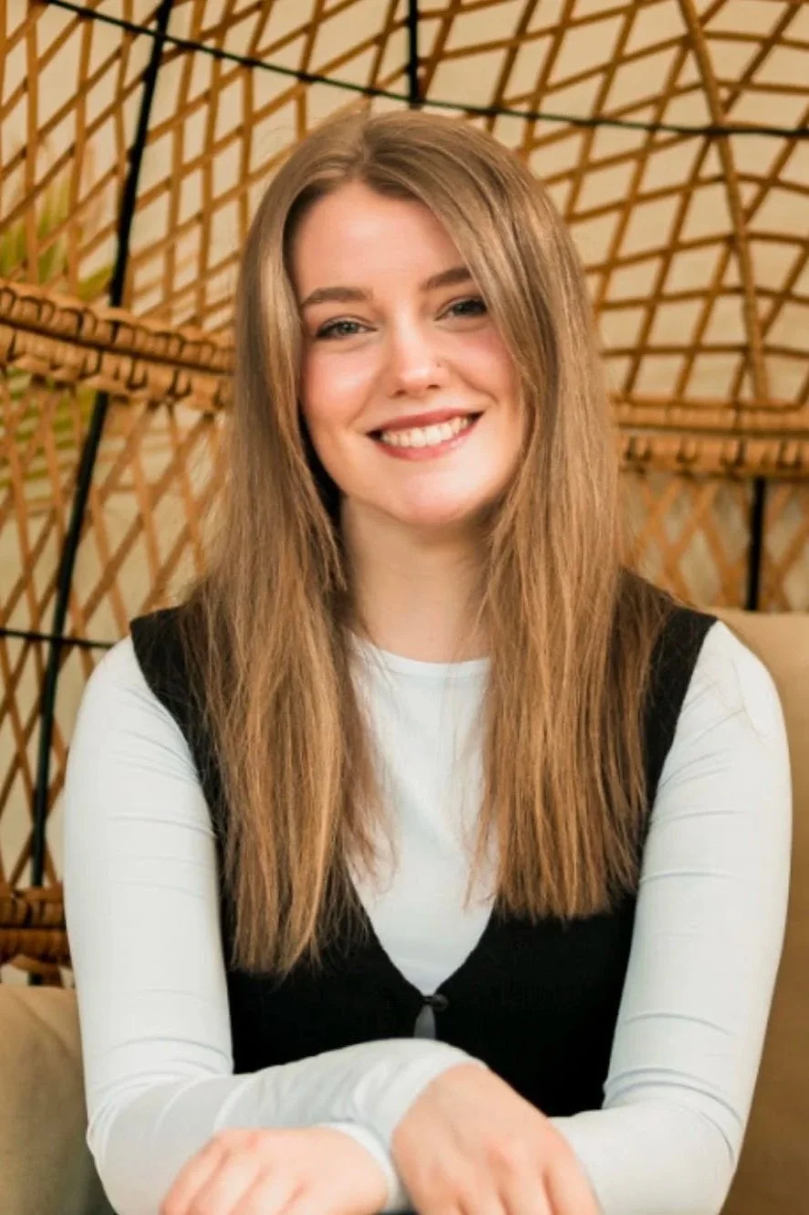 Taylor Pronyk counselling therapist smiling headshot