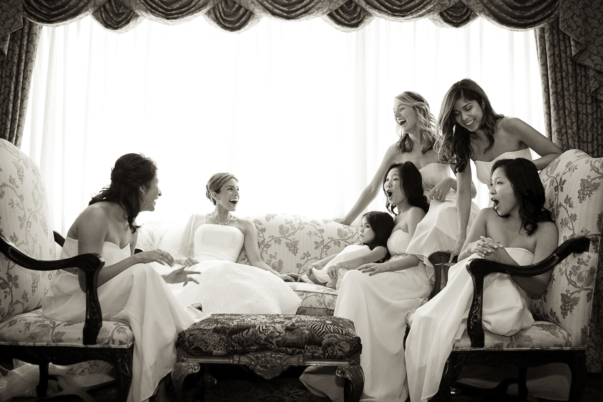 best-candid-momnents-in-nyc-wedding-bridesmaids-by-brian-dorsey-studios.JPG