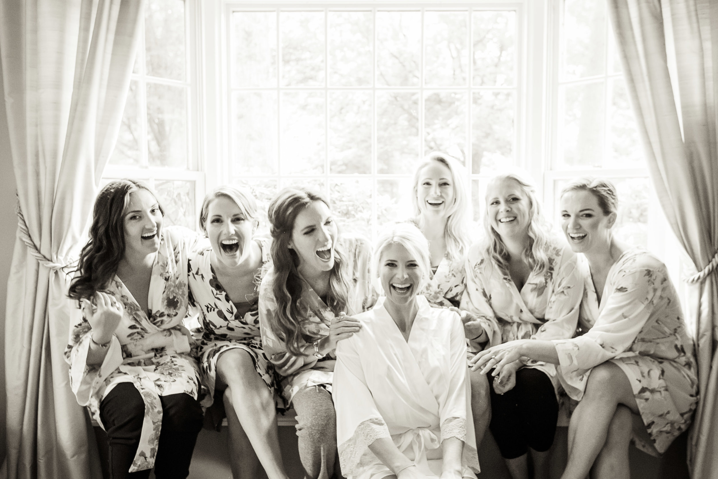 21_TKPport_135108_IMG_1239_Short_Hills_Country_Club_Bridesmaids_Robes_Bridal_Party_Getting_Ready.JPG