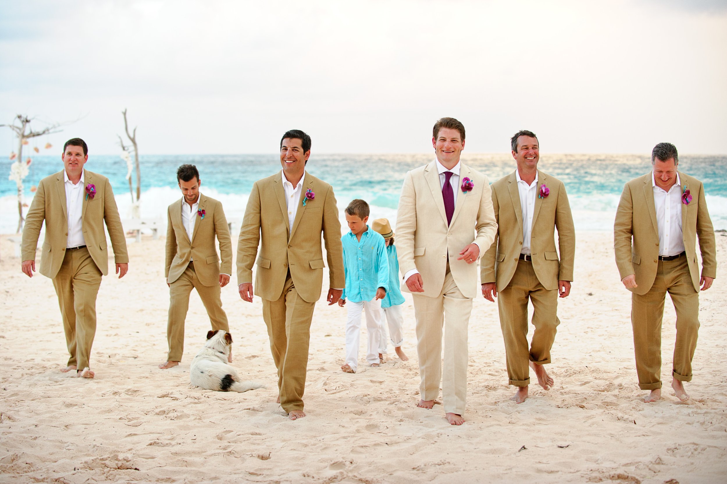 08_RAport_C_192946_RON_5344_Groomsmen_Dog_Beach_Bahamas_Harbour_Island_Wedding.jpg