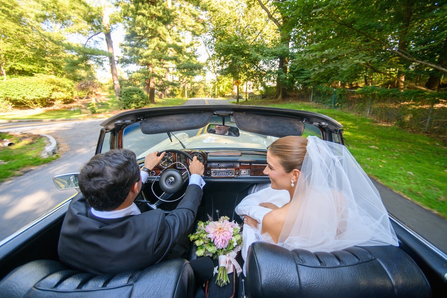 Top's down and cruising towards happily ever after! | Dee &amp; Will (Sept. 2021)⁠
⁠
📷: Ron for #BrianDorseyStudios ⁠
Dress: @oscardelarenta ⁠
Event Planning: @clairebeanevents ⁠
Venue: @manursingislandclub⁠
Makeup: @makeupbyflynn⁠
Cake: @everything